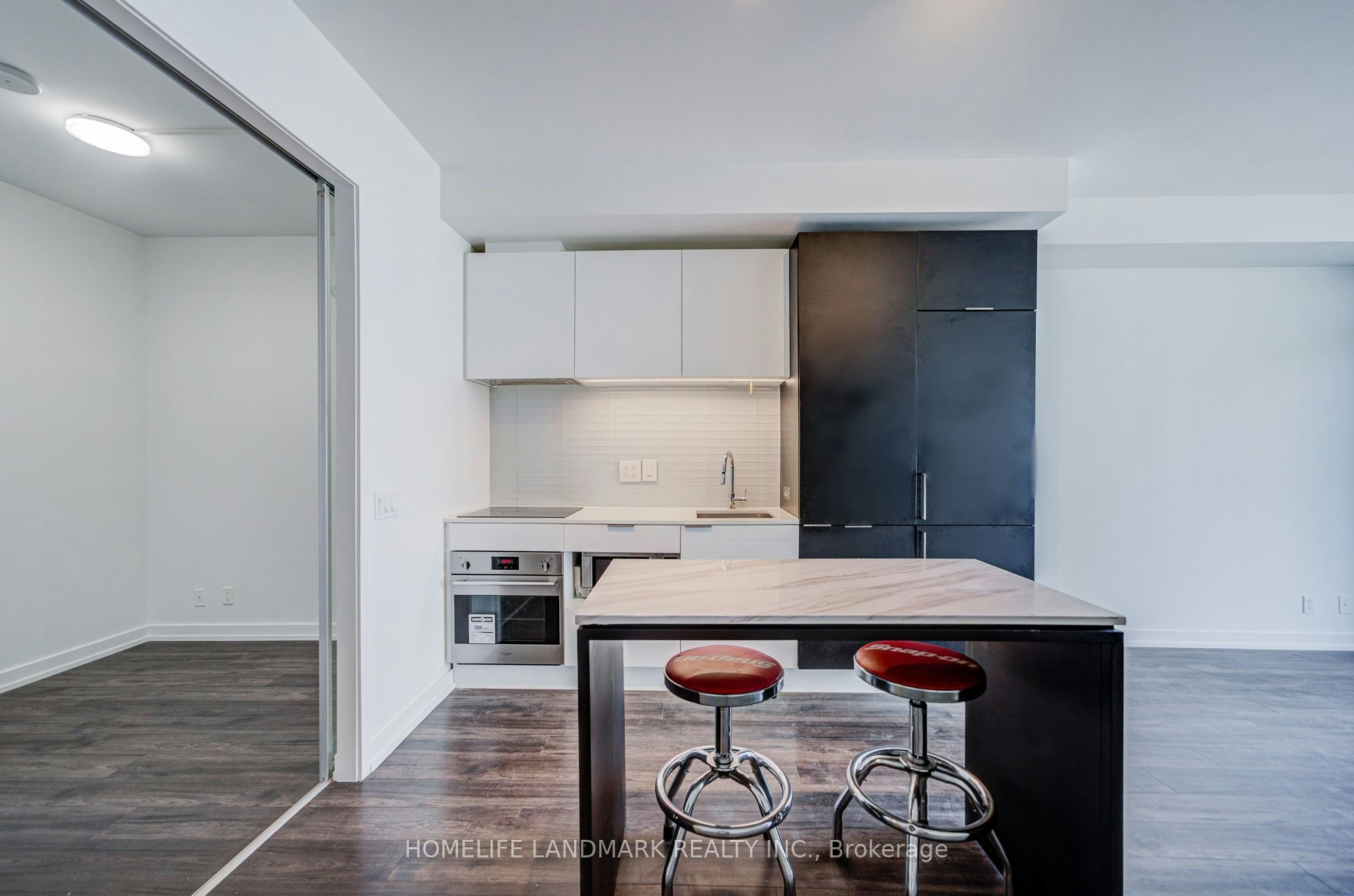 601-33 Helendale Avenue, Toronto, ON, M4R 0A4 - 14