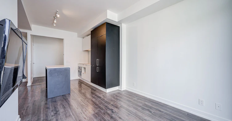 601-33 Helendale Avenue, Toronto, ON, M4R 0A4 - 24