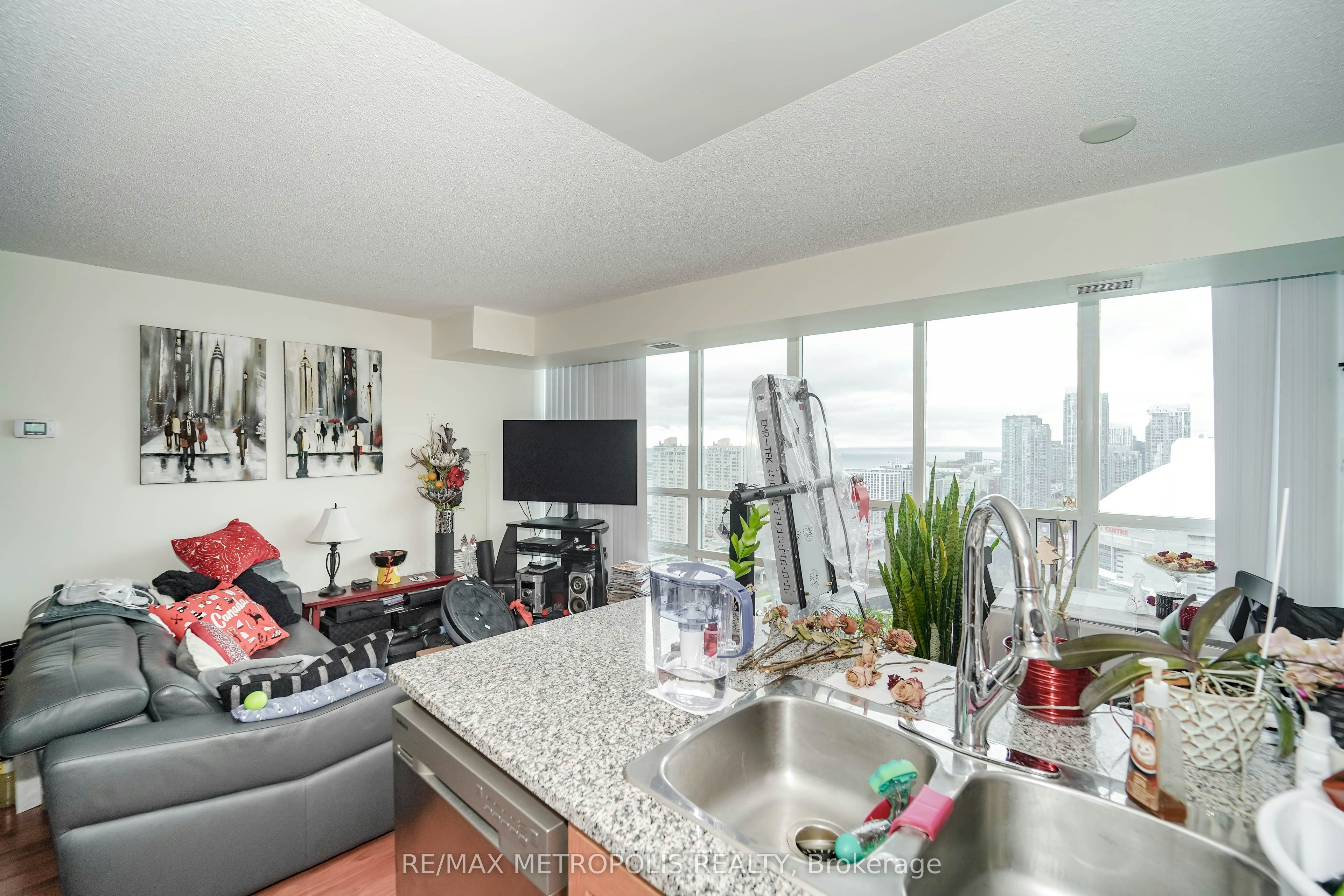 3602-30 Grand Trunk Crescent, Toronto, ON, M5J 3A4 - 34
