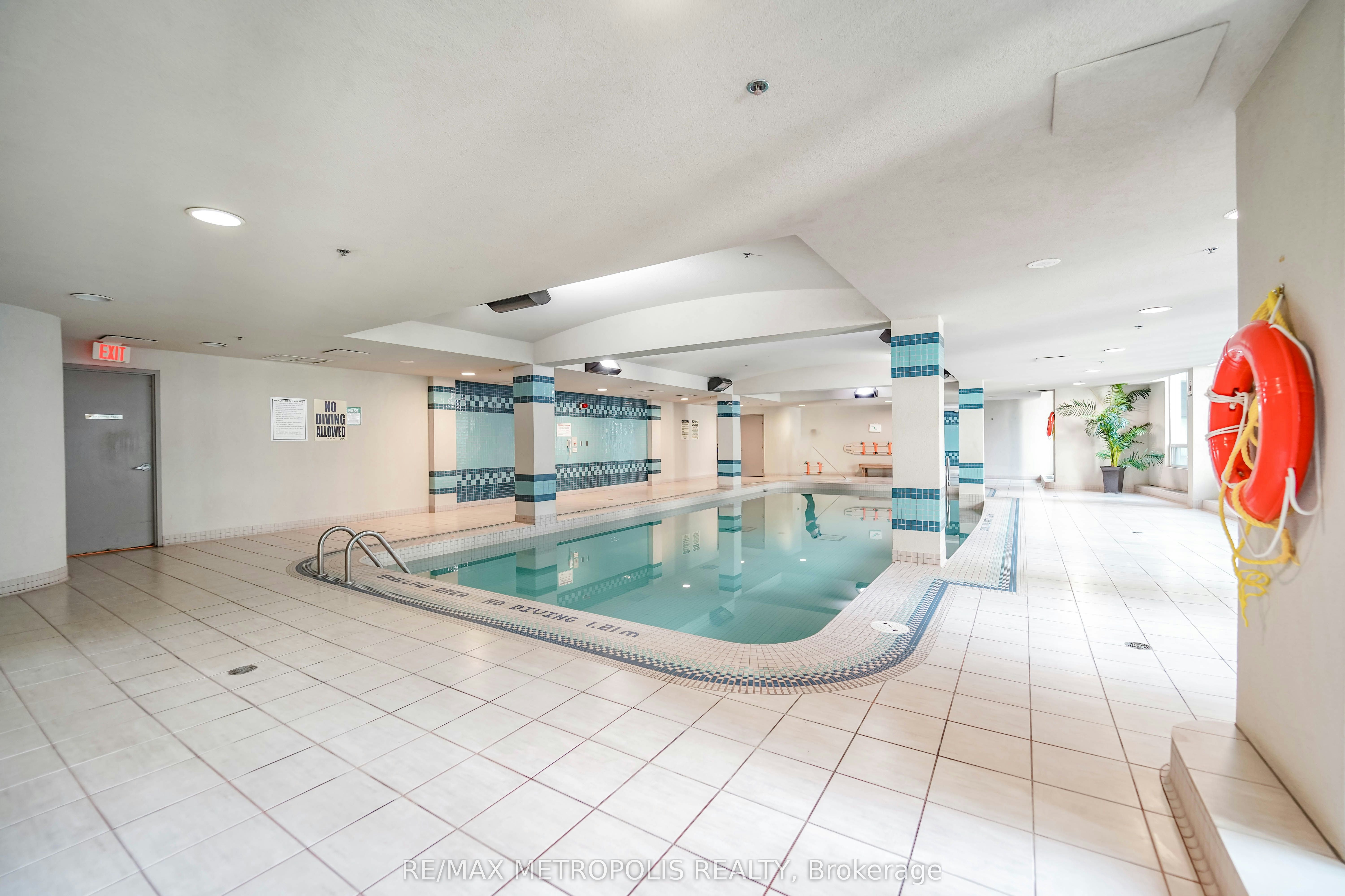 3602-30 Grand Trunk Crescent, Toronto, ON, M5J 3A4 - 7