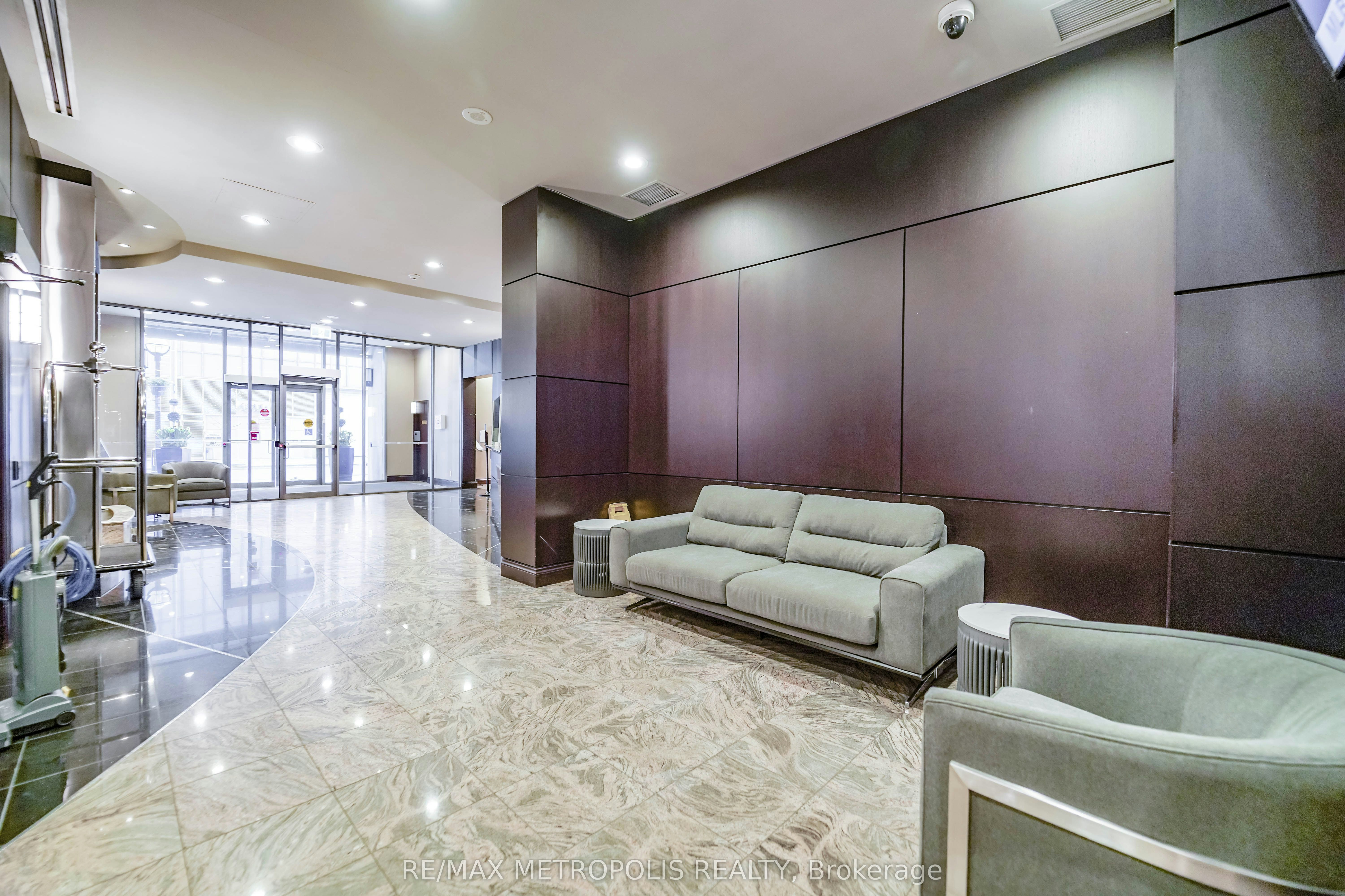 3602-30 Grand Trunk Crescent, Toronto, ON, M5J 3A4 - 10
