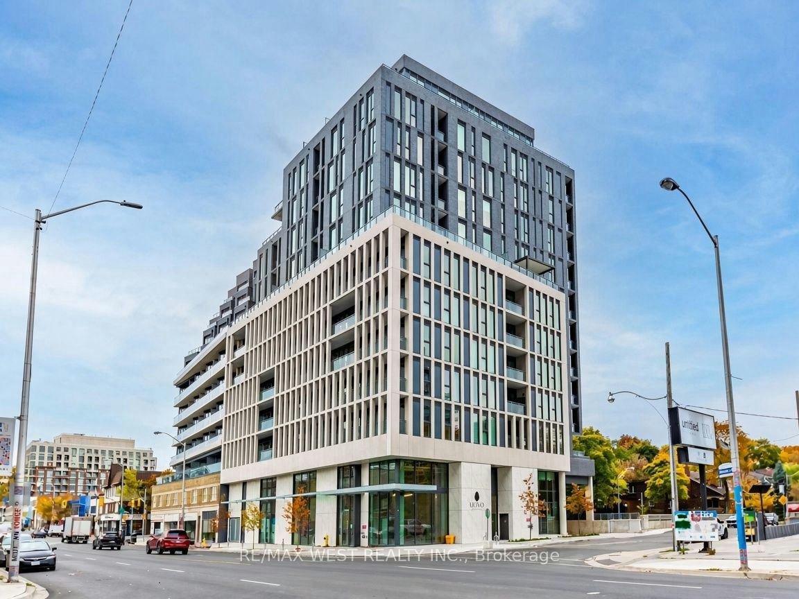 202-1 Hillsdale Avenue W, Toronto, ON, M4S 0E5