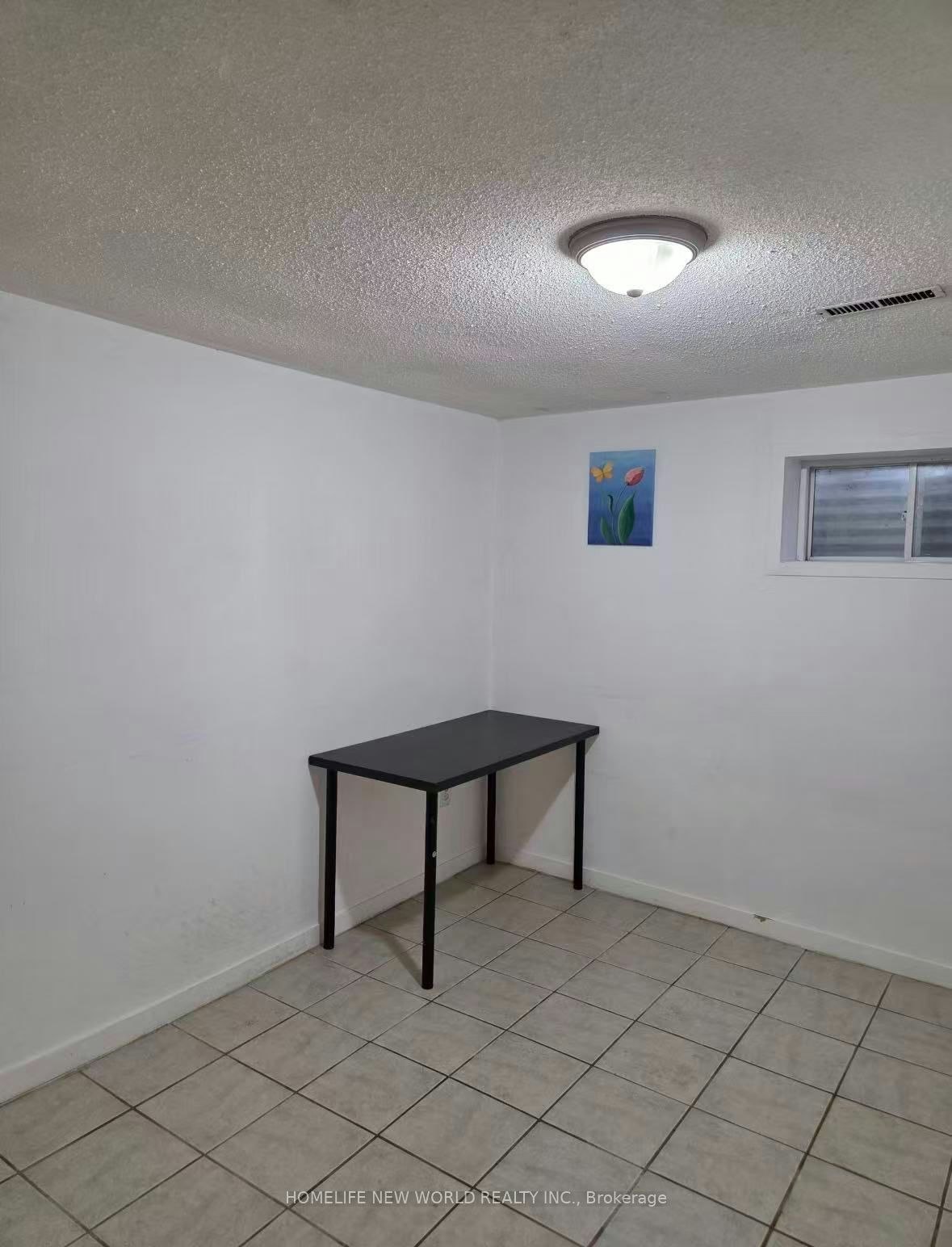 Lower - 32 Greyhound Drive, Toronto, ON, M2H 1K3 - 5