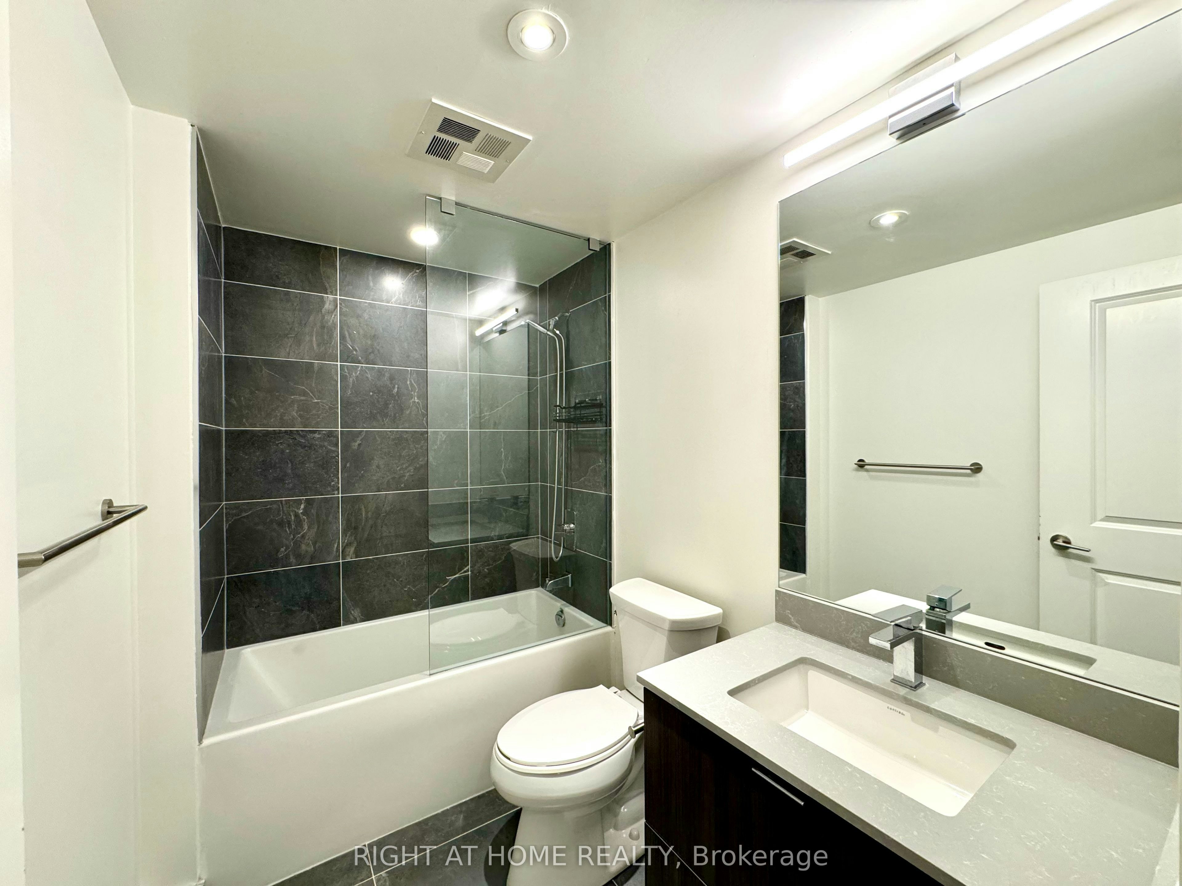 3705-395 Bloor Street E, Toronto, ON, M4W 0B4 - 18