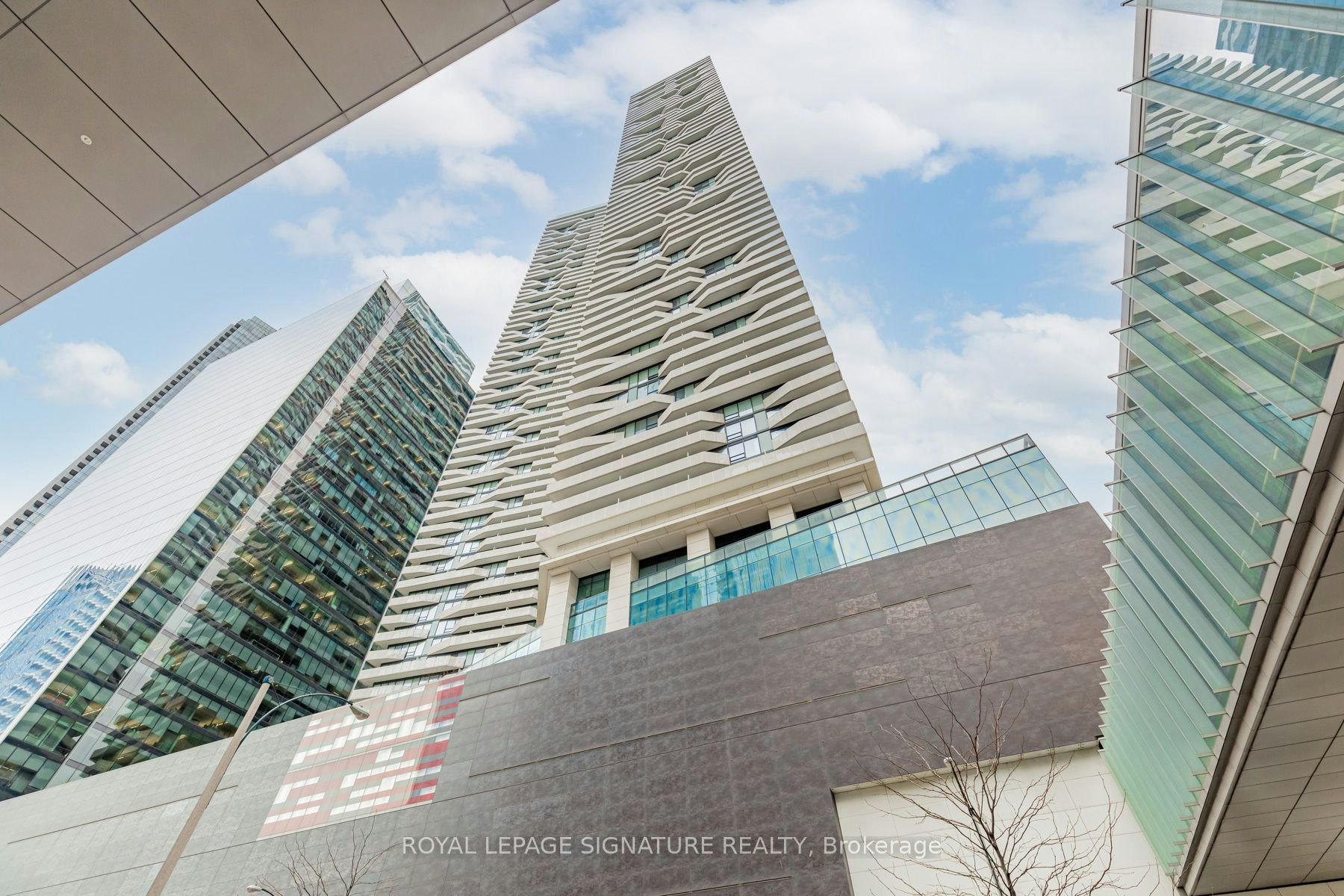 3404-88 Harbour Street, Toronto, ON, M5J 0C3