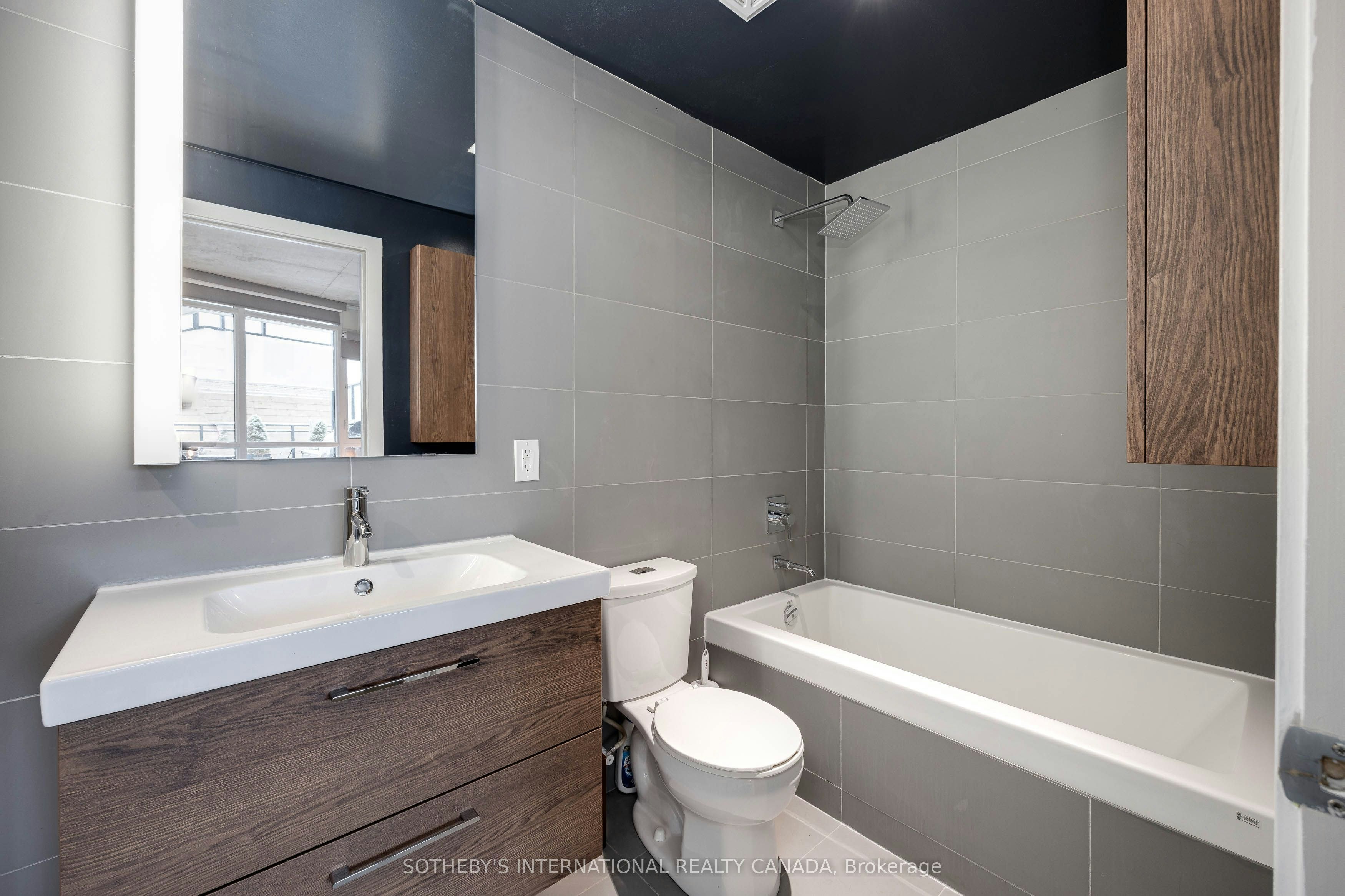 202-318 King Street, Toronto, ON, M5A 0C1 - 12