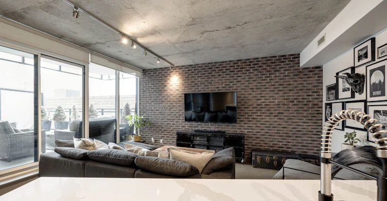 202-318 King Street, Toronto, ON, M5A 0C1
