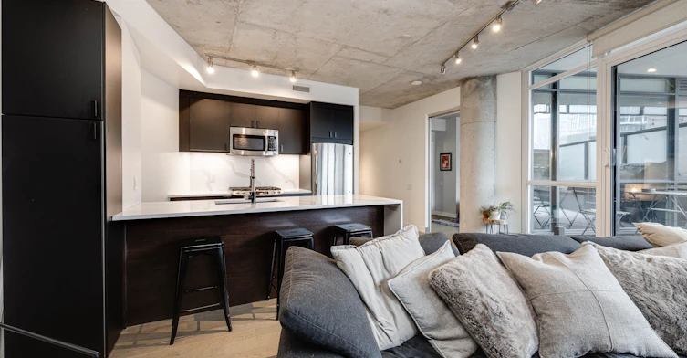 202-318 King Street, Toronto, ON, M5A 0C1 - 7