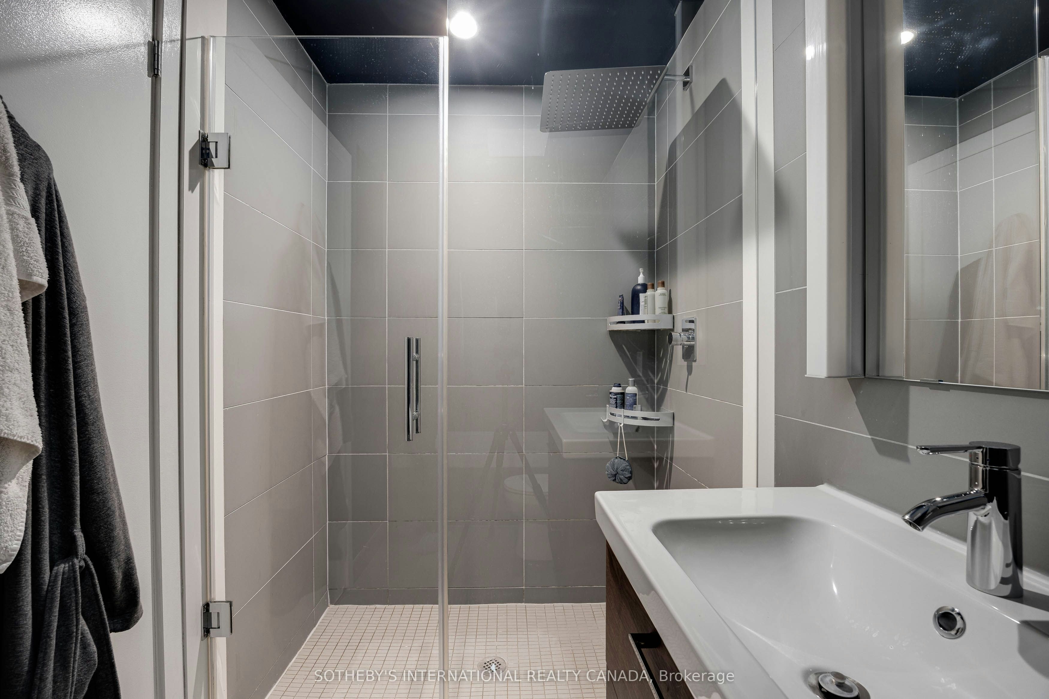 202-318 King Street, Toronto, ON, M5A 0C1 - 13