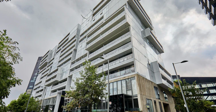 702-32 Trolley Crescent, Toronto, ON, M5A 0E8