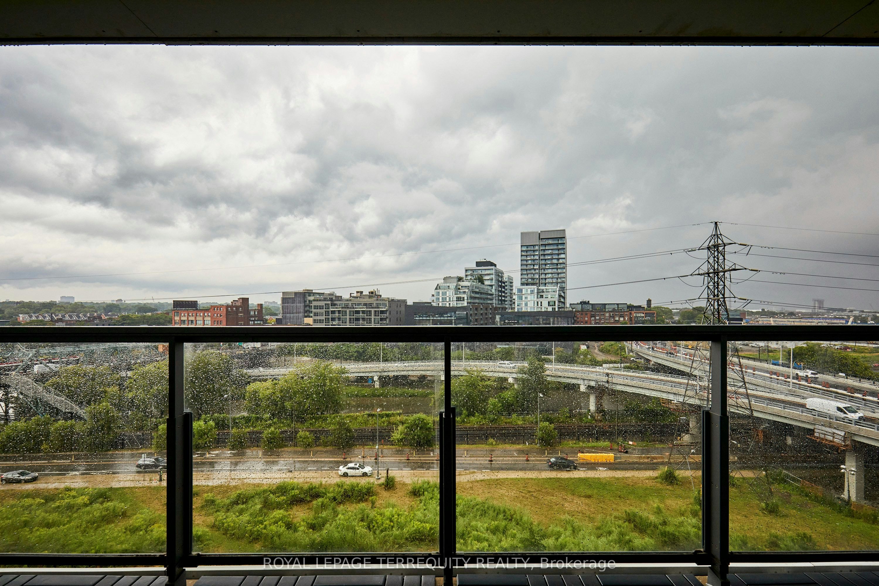 702-32 Trolley Crescent, Toronto, ON, M5A 0E8 - 19