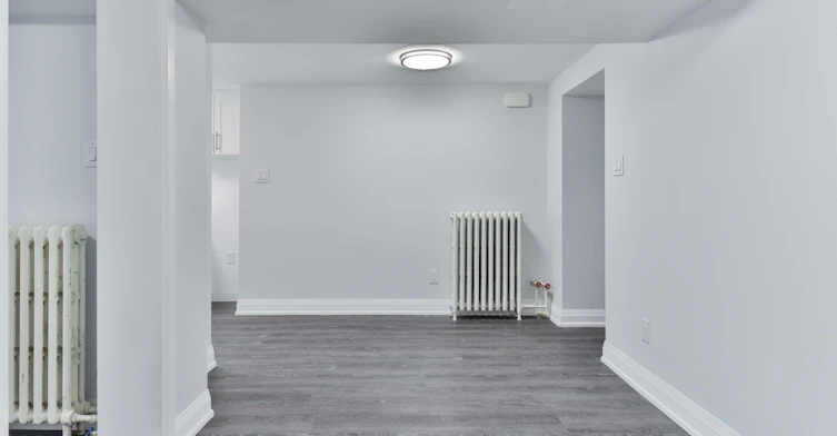 Bsmt-880 College Street, Toronto, ON, M6H 1A3 - 8