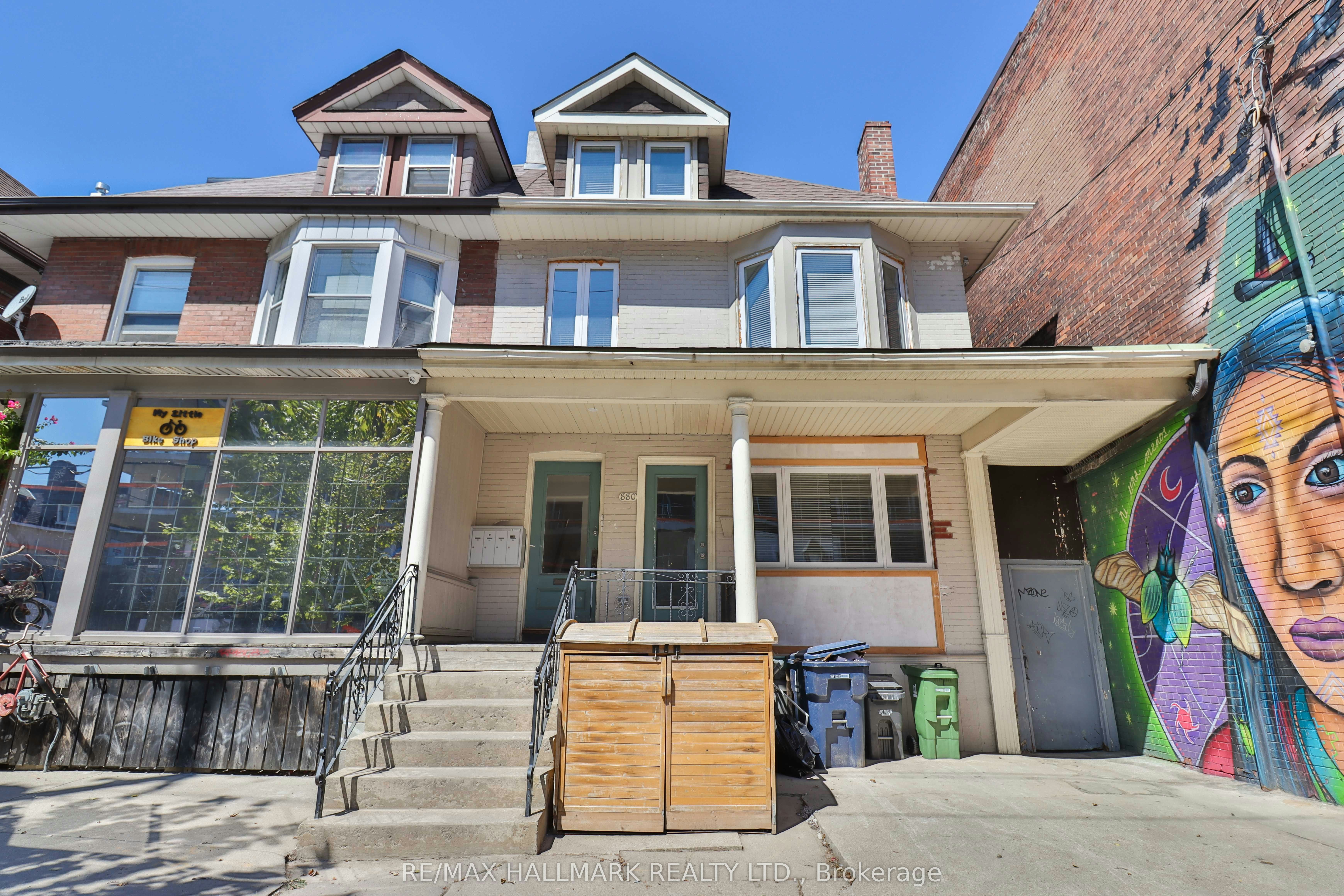 Bsmt-880 College Street, Toronto, ON, M6H 1A3