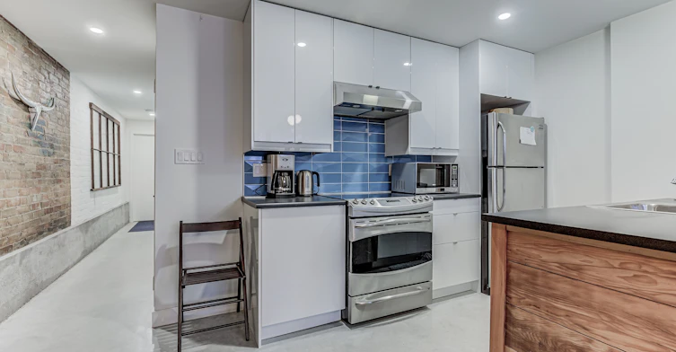 1-324 Markham Street, Toronto, ON, M6G 2K9 - 6