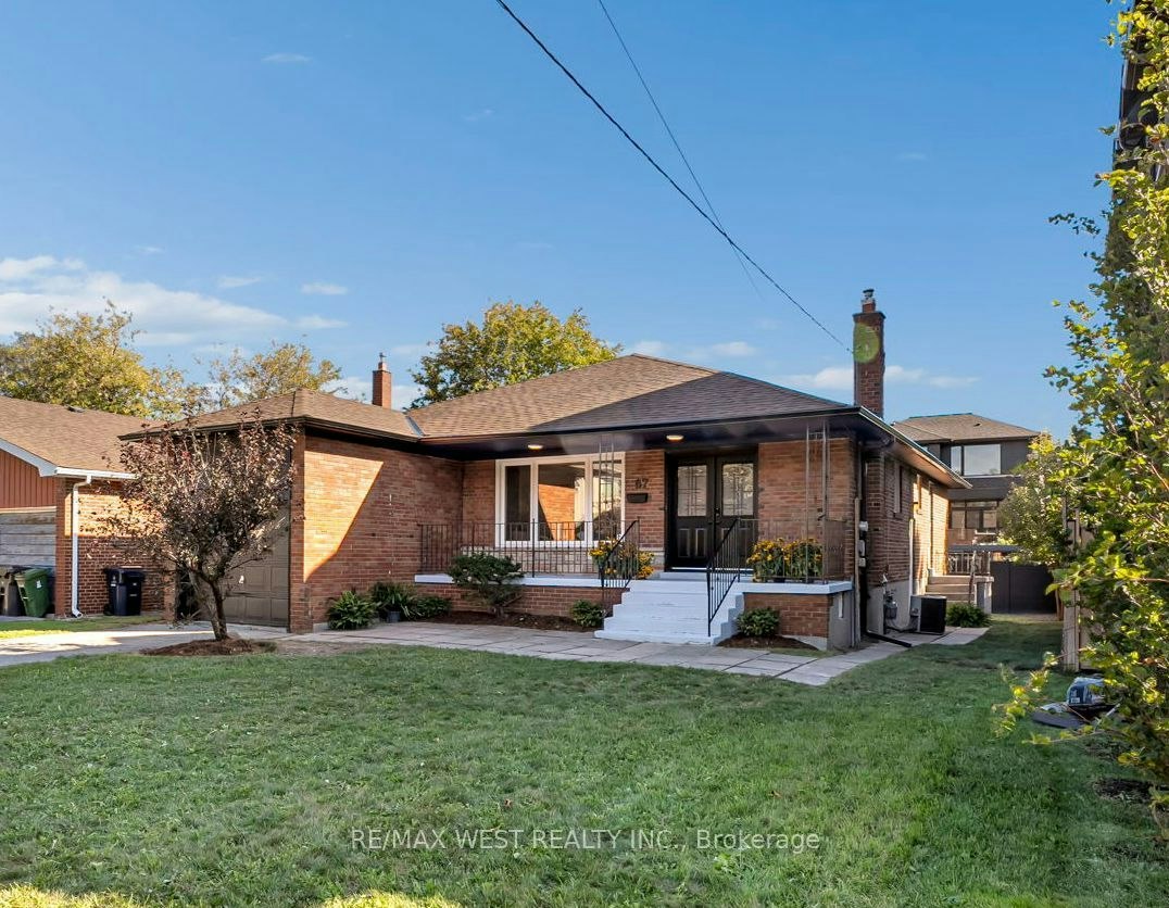 67 Burncrest Drive, Toronto, ON, M5M 2Z4