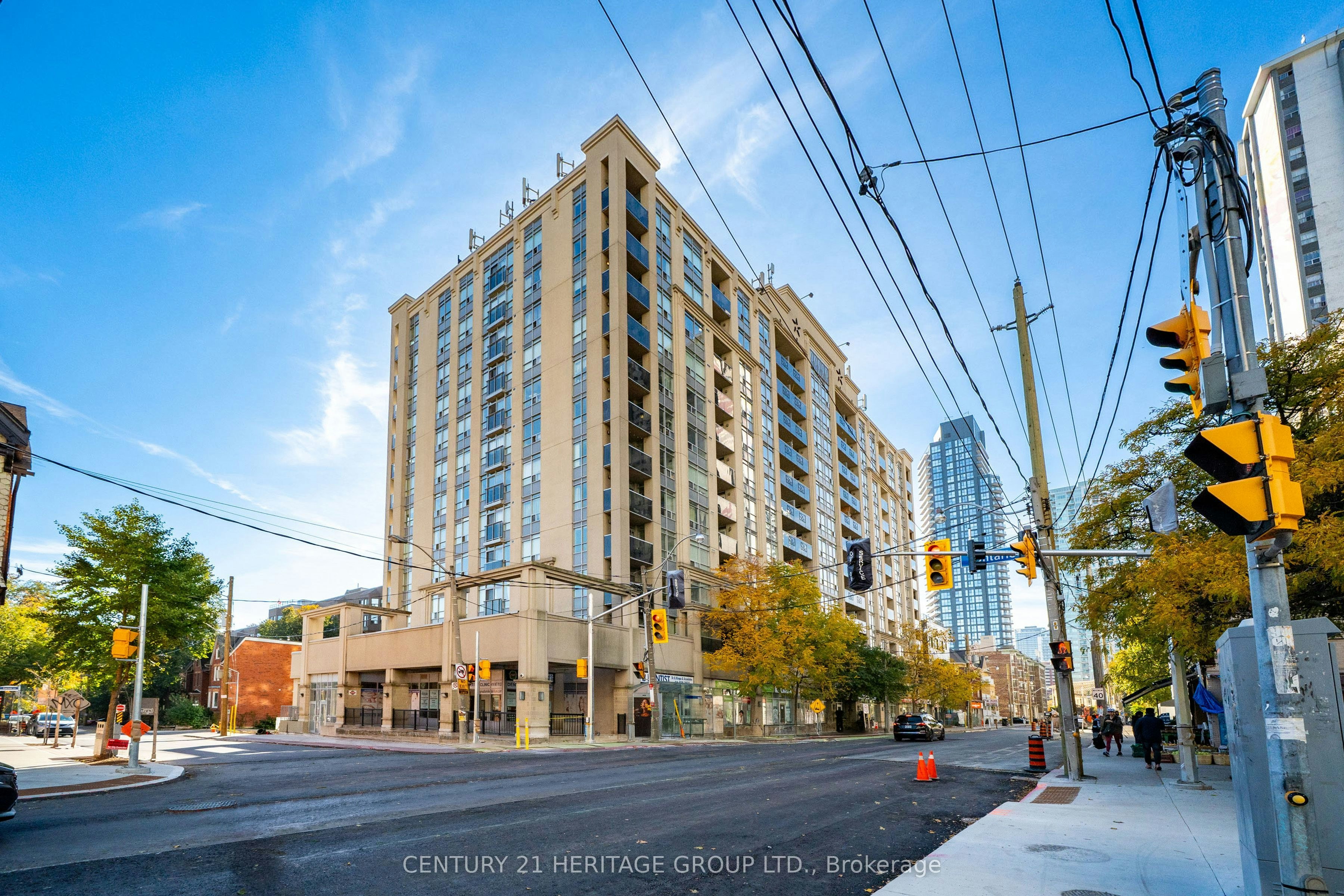 311-225 Wellesley Street E, Toronto, ON, M4X 1X8
