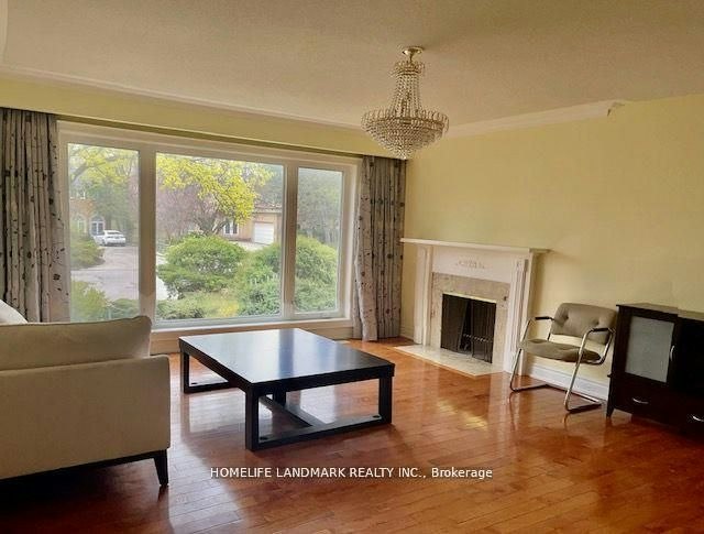 26 Manorcrest Drive, Toronto, ON, M2N 5K1