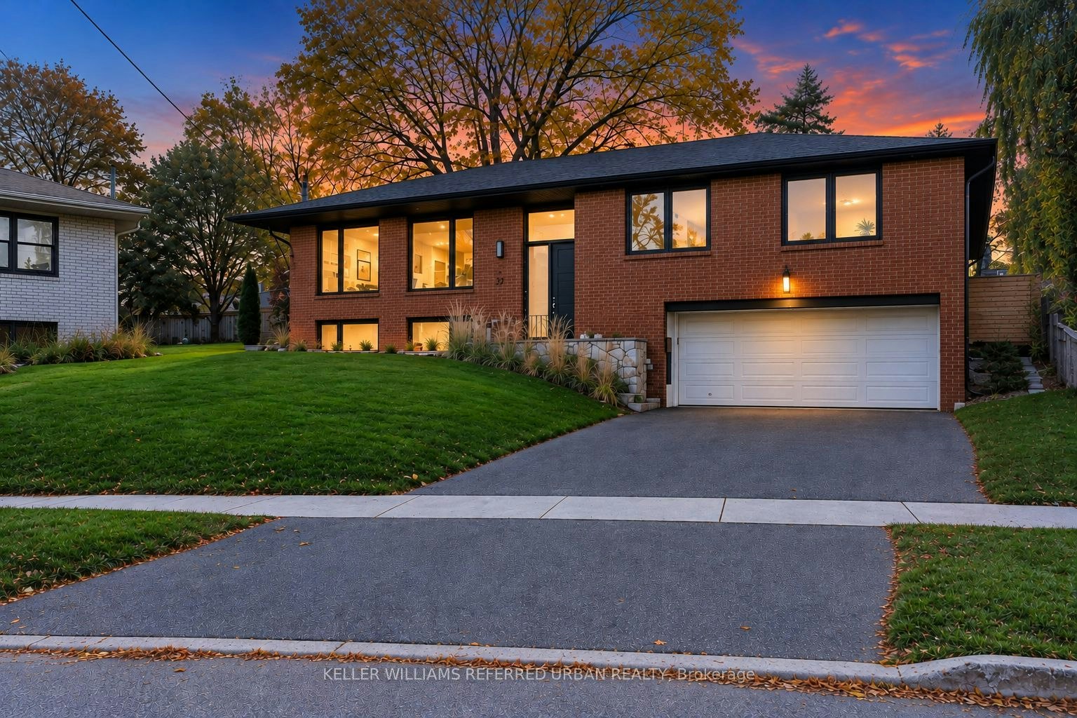 37 Shouldice Court, Toronto, ON, M2L 2S3