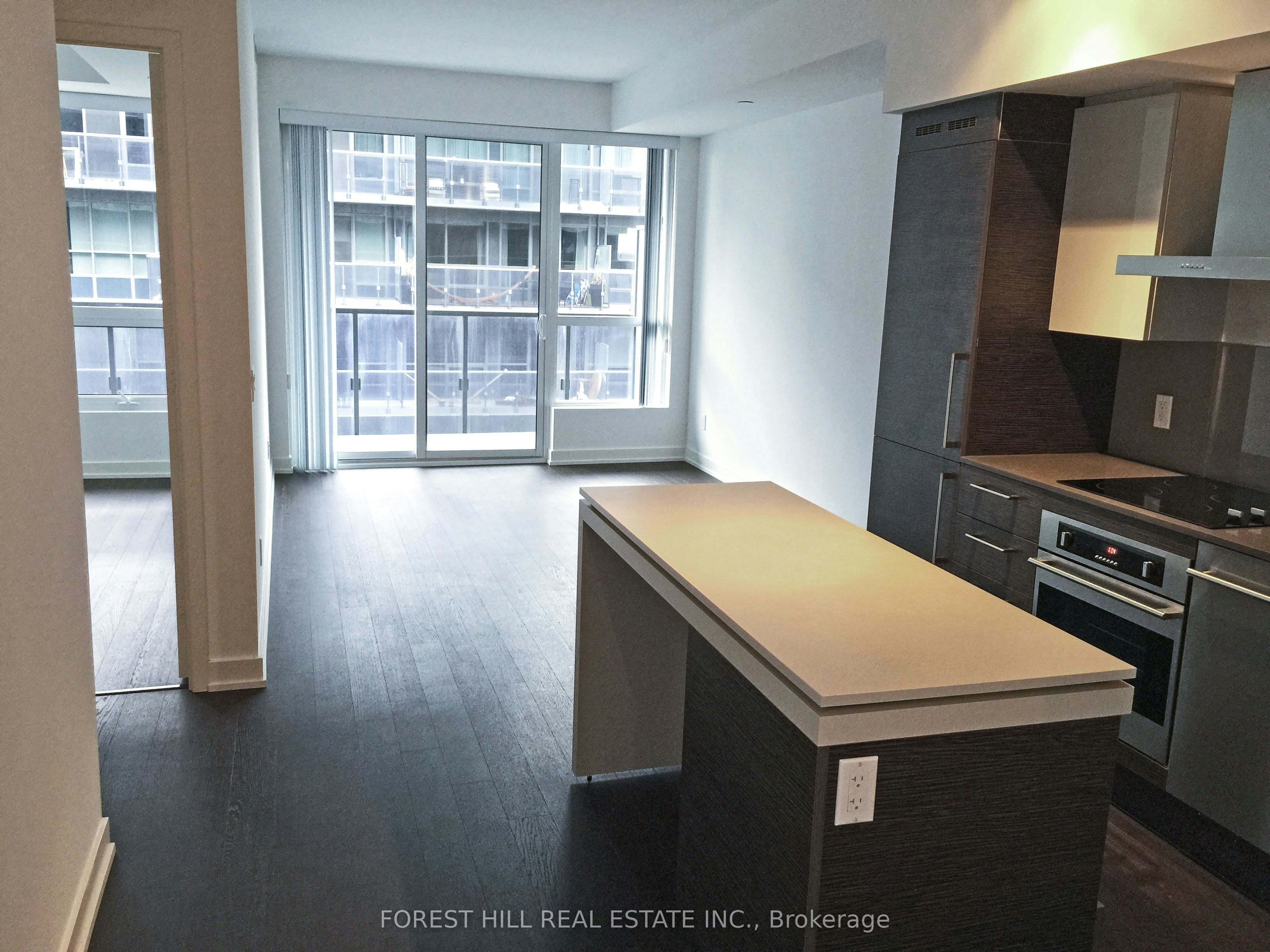 1231-1030 King Street W, Toronto, ON, M6K 3N3