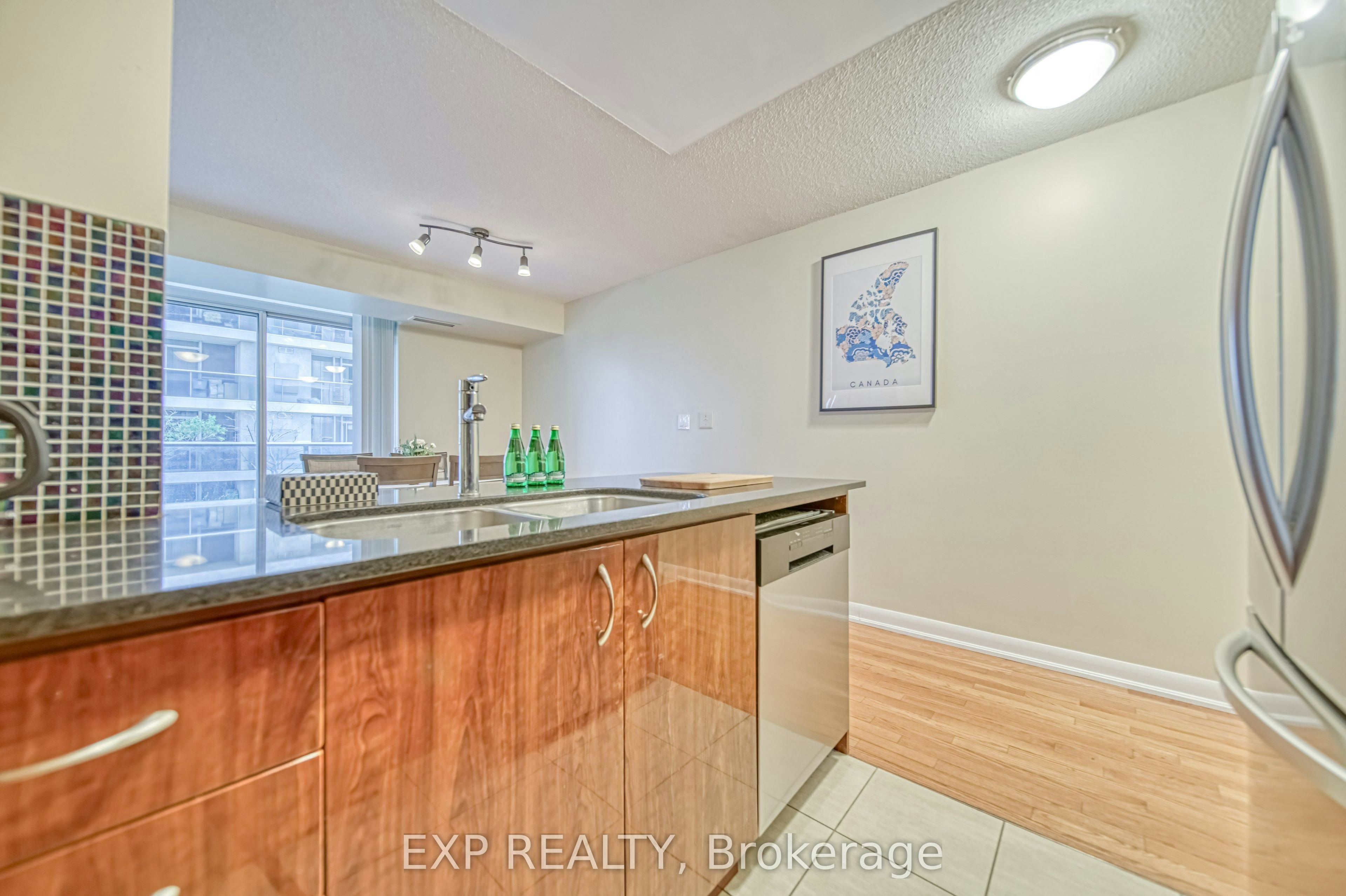 605-5793 Yonge Street, Toronto, ON, M2M 0A9 - 6