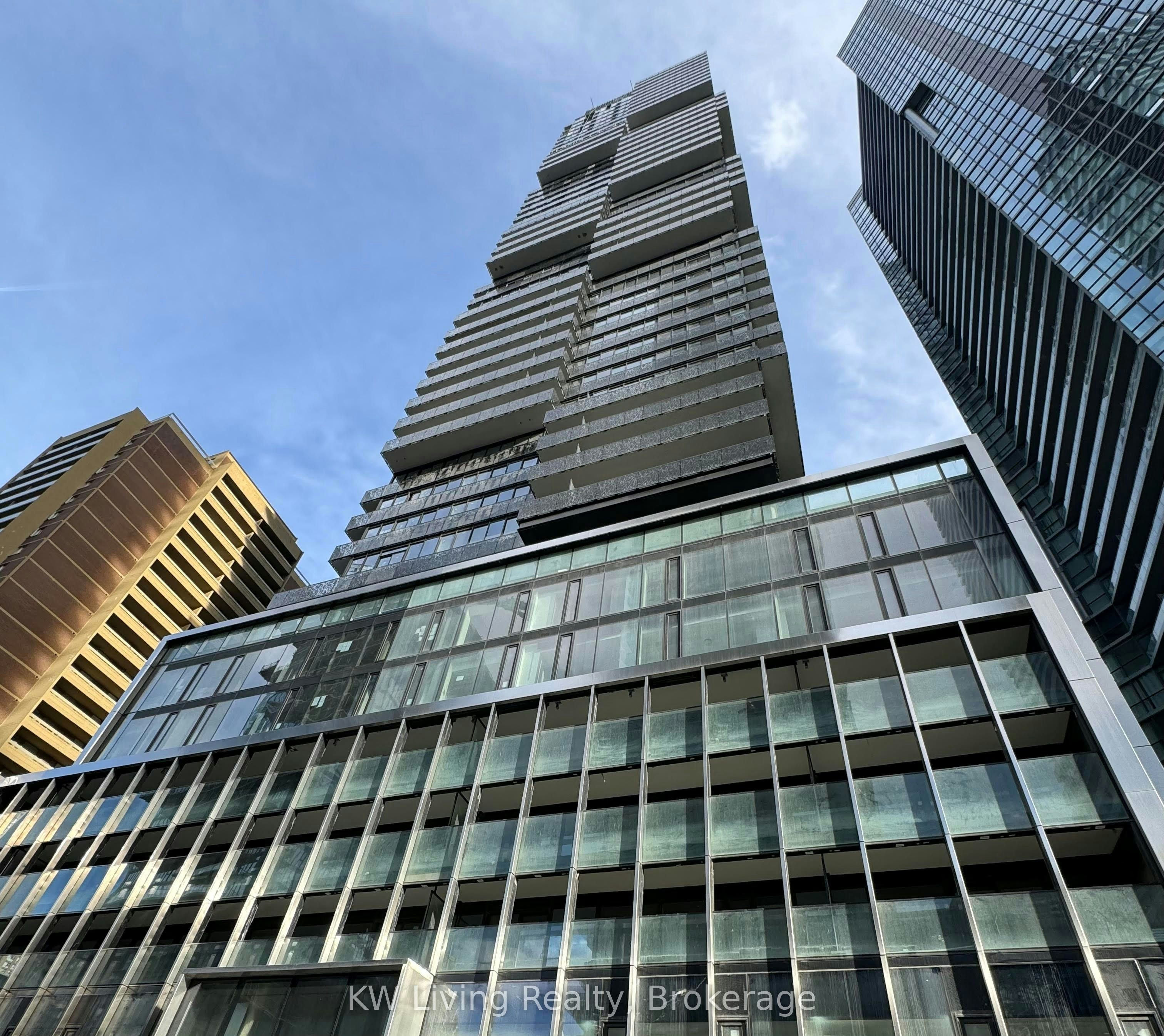 4508-55 Charles Street E, Toronto, ON, M4Y 0J1