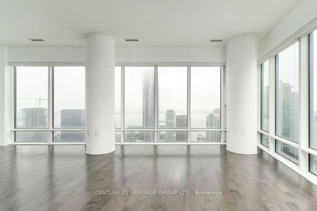 4302-8 The Esplanade Way, Toronto, ON, M5E 0A6 - 2