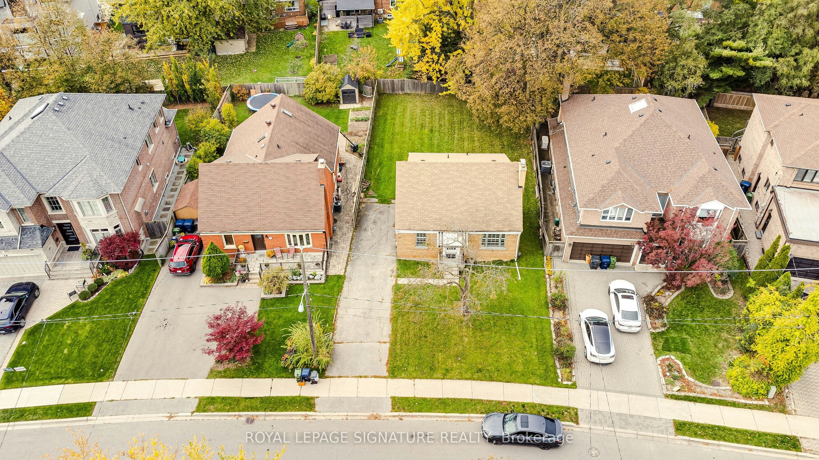 20 Silverton Avenue, Toronto, ON, M3H 3E6