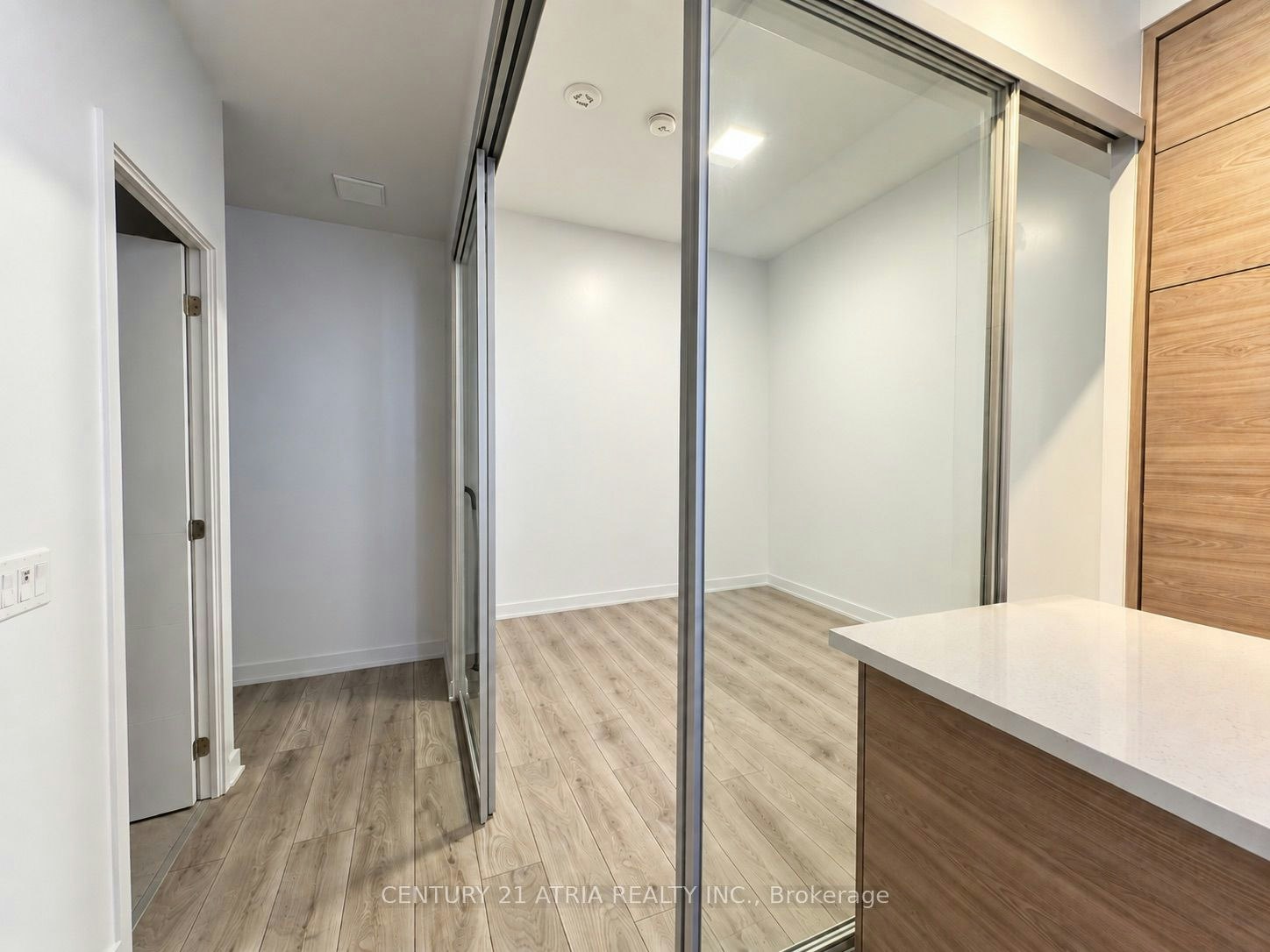 216-29 Green Trail Court, Toronto, ON, M2K 0J9 - 7