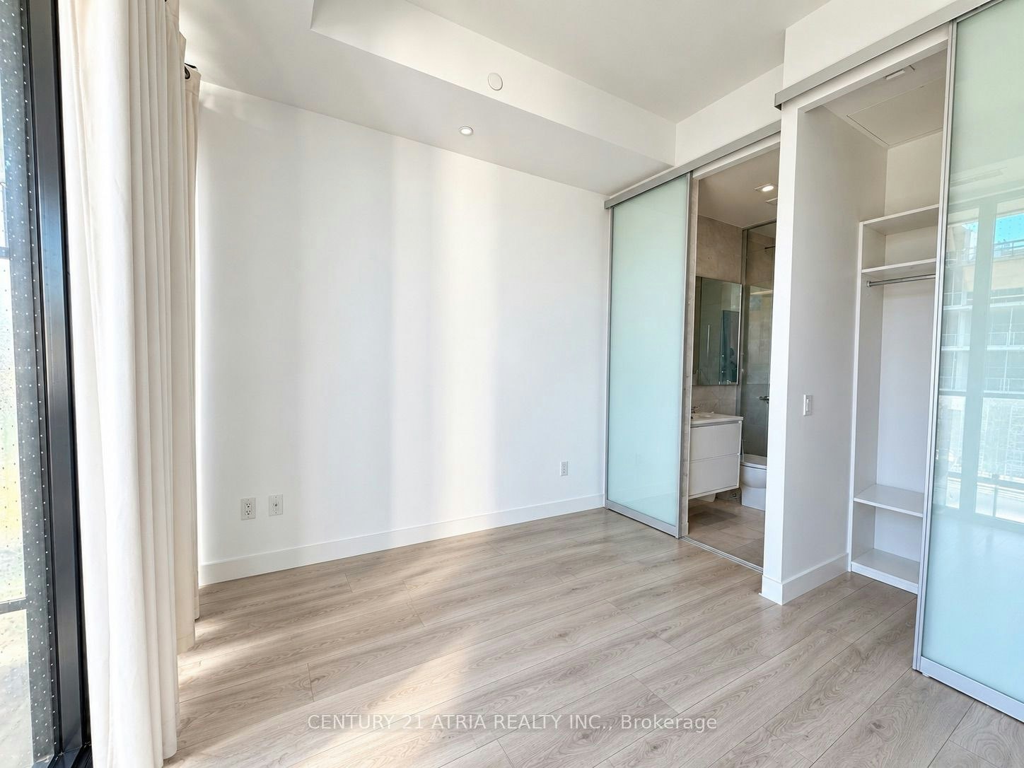 216-29 Green Trail Court, Toronto, ON, M2K 0J9 - 9