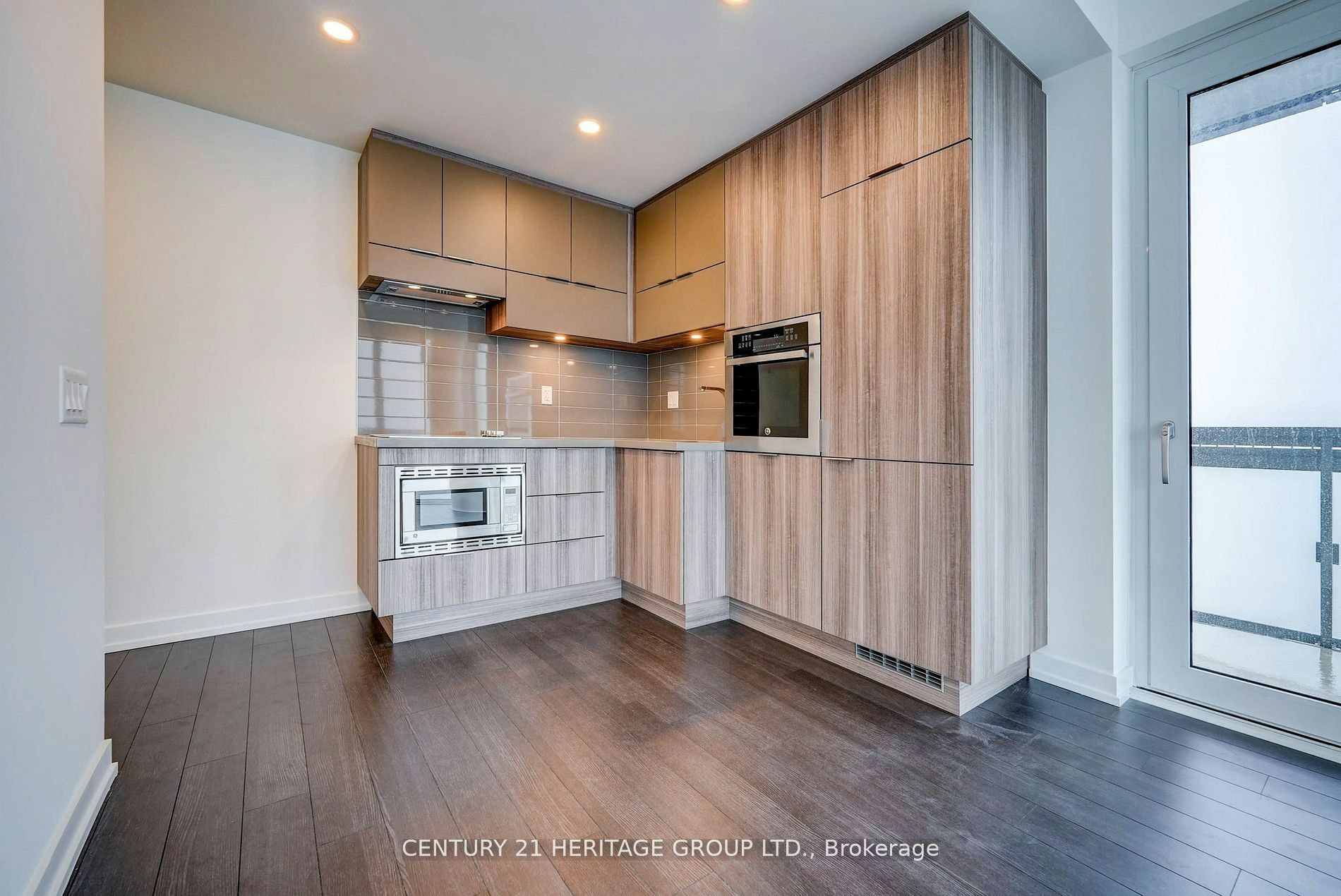 4108-39 Roehampton Avenue, Toronto, ON, M4P 0G1 - 4