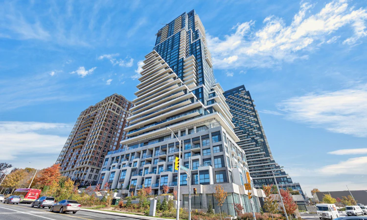 2203-10 Inn ON The Park Drive