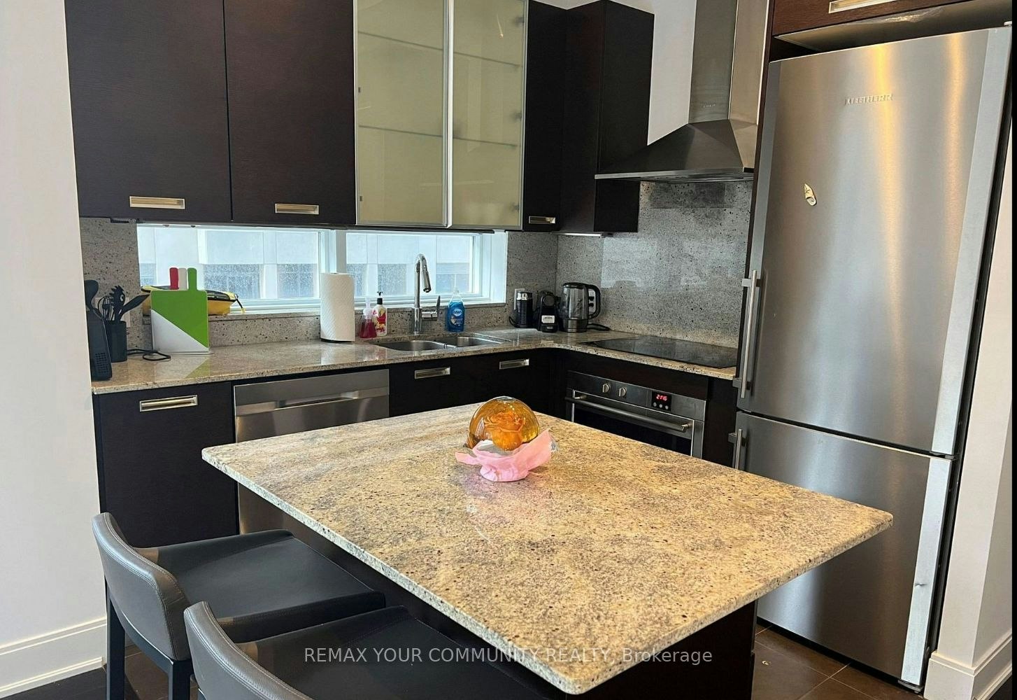 1106-21 Balmuto Street, Toronto, ON, M4Y 1W4 - 3