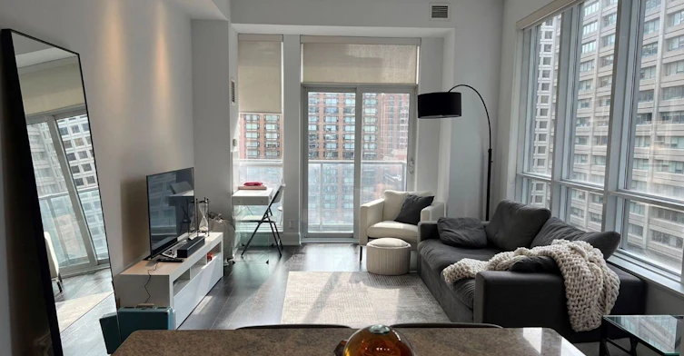 1106-21 Balmuto Street, Toronto, ON, M4Y 1W4 - 2