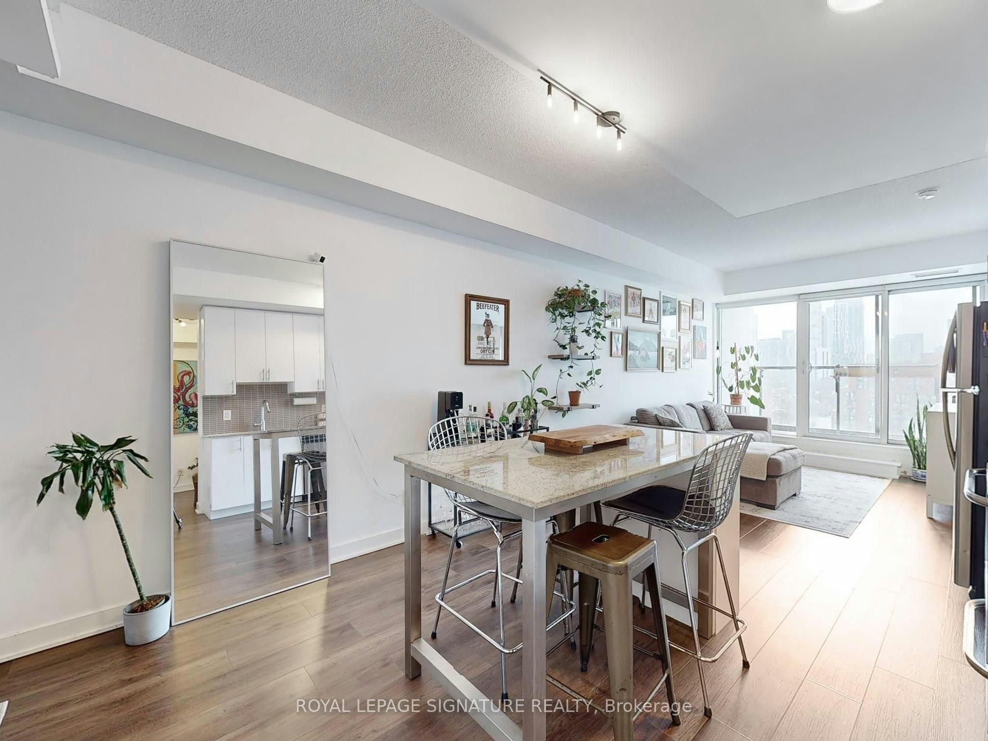 1002-260 Sackville Street, Toronto, ON, M5A 0B3 - 14
