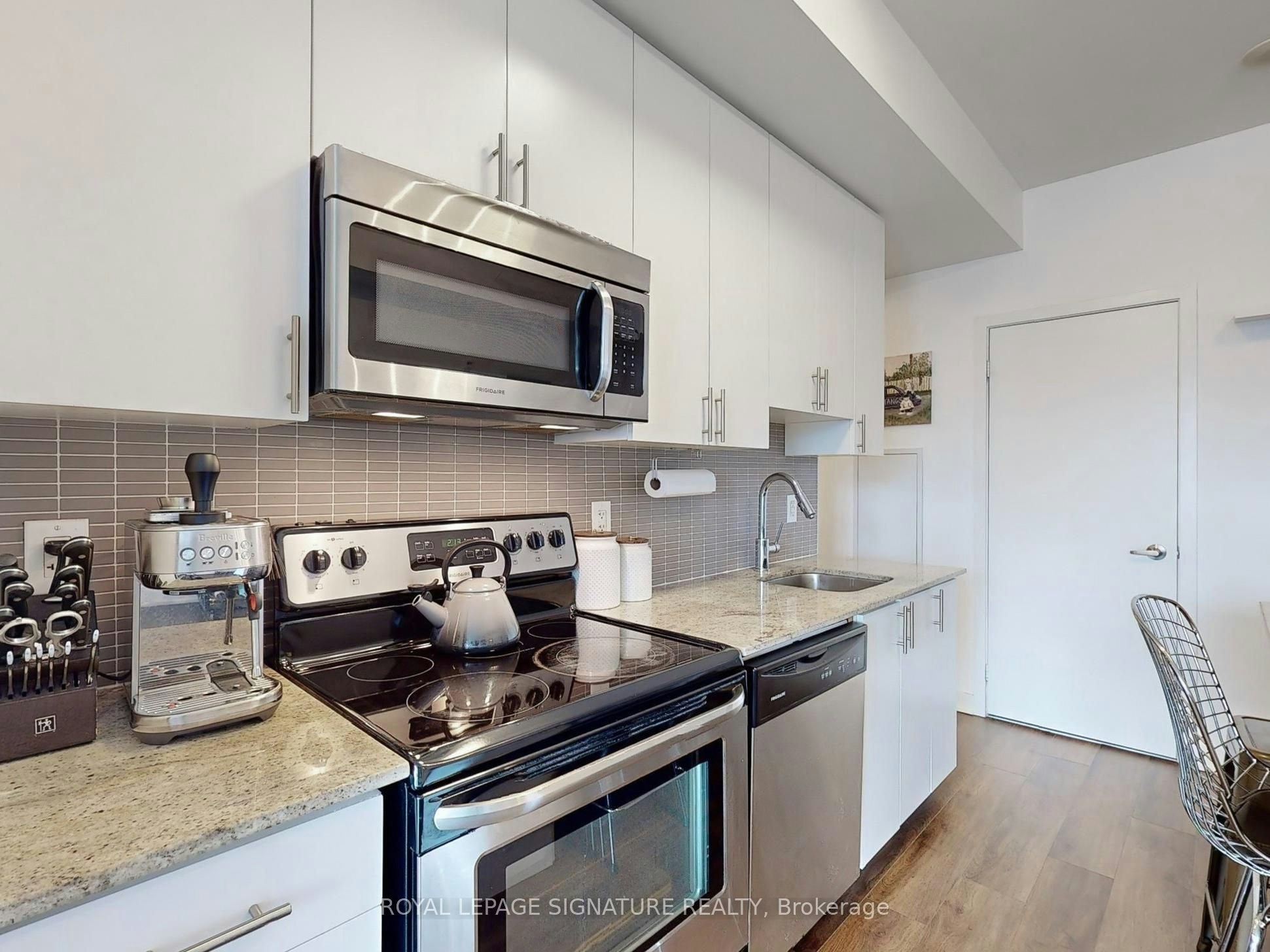 1002-260 Sackville Street, Toronto, ON, M5A 0B3 - 17