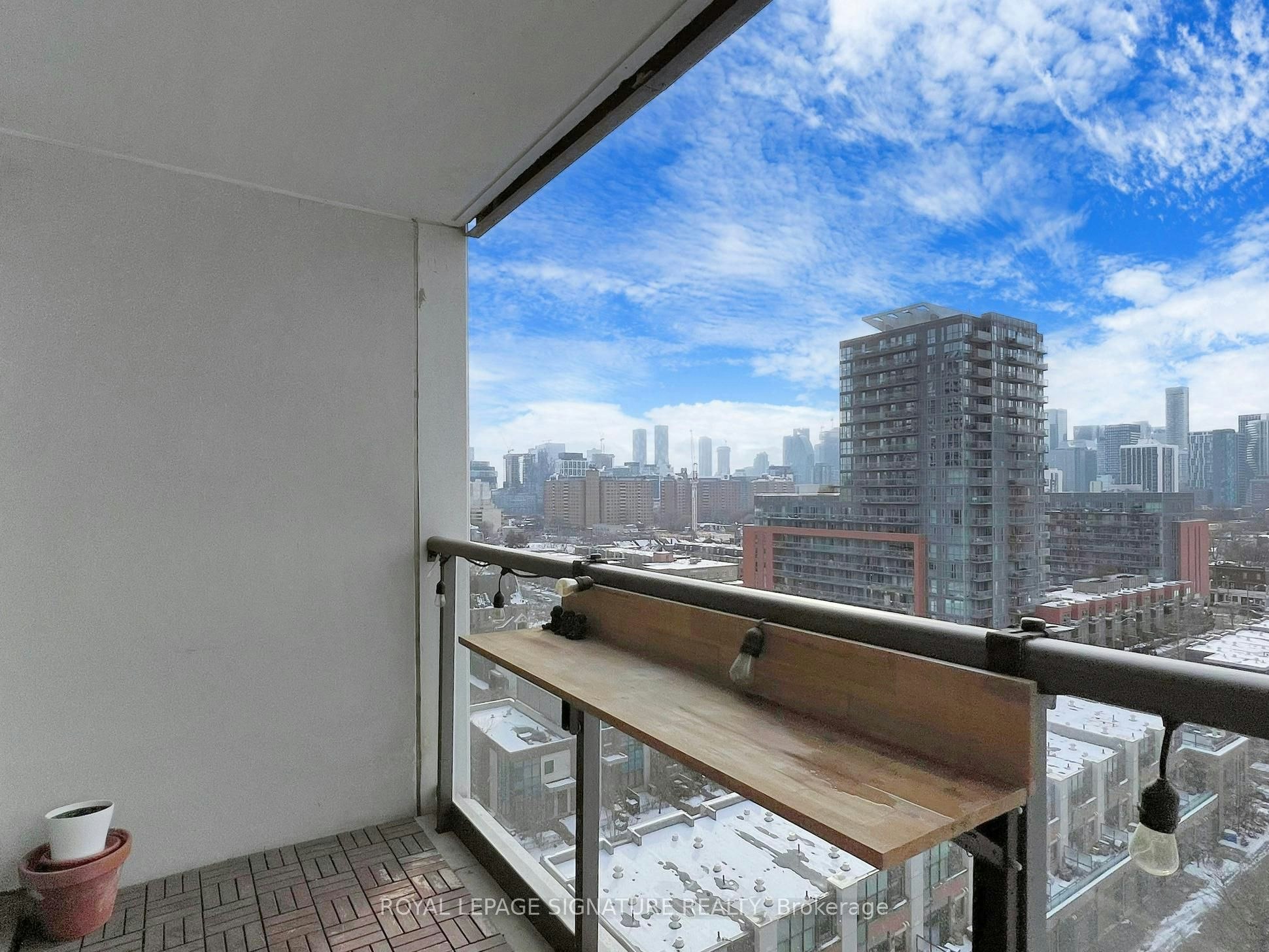 1002-260 Sackville Street, Toronto, ON, M5A 0B3 - 32