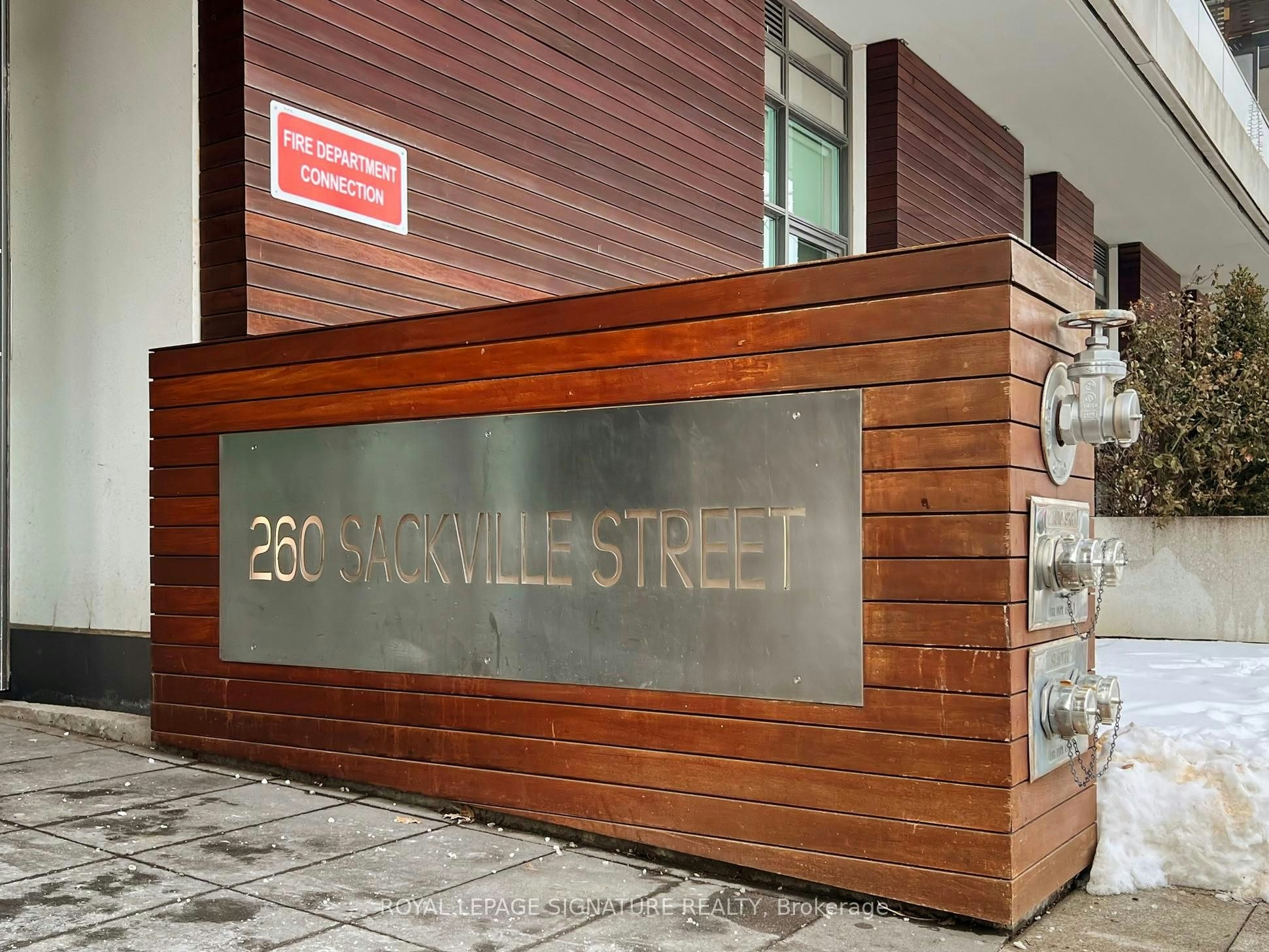 1002-260 Sackville Street, Toronto, ON, M5A 0B3 - 2