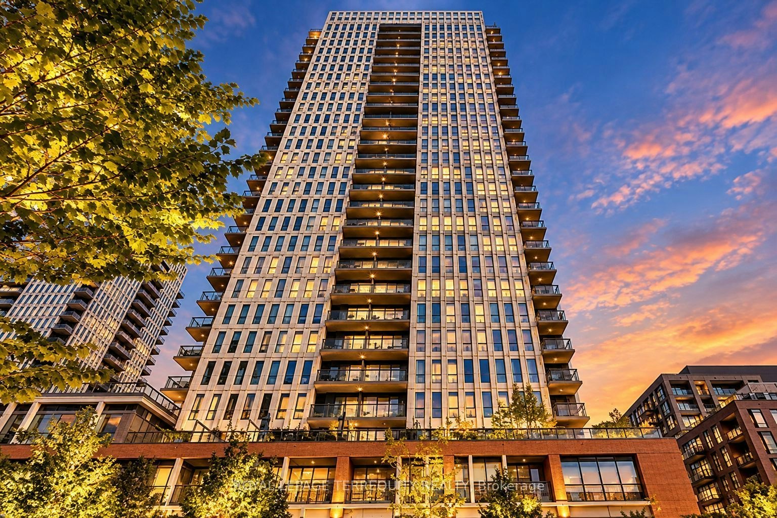 415-55 Regent Park Boulevard, Toronto, ON, M5A 0C2