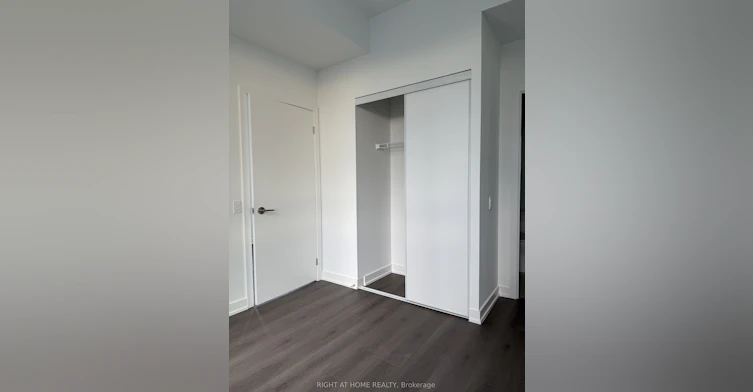 LP08-8 Wellesley Street W, Toronto, ON, M4Y 0J5 - 6