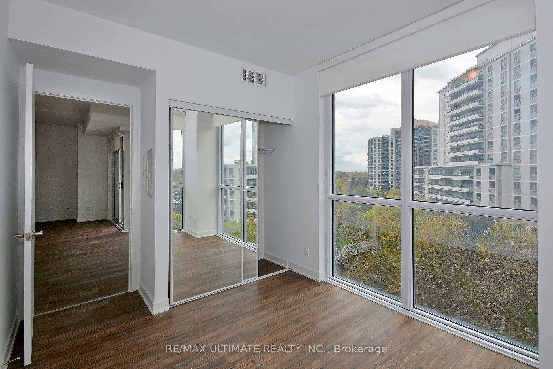 601-5180 Yonge Street, Toronto, ON, M2N 5P6 - 6