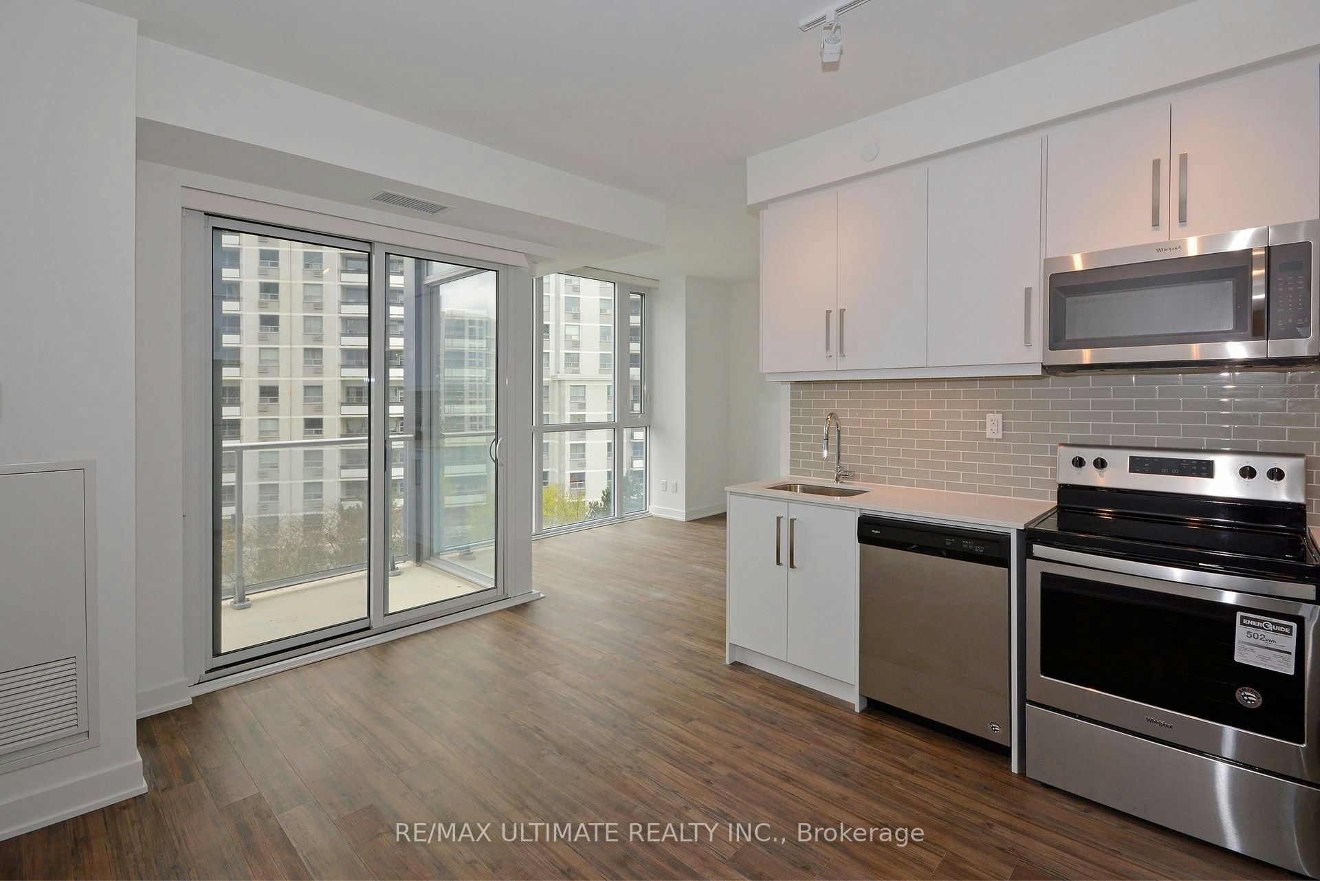 601-5180 Yonge Street, Toronto, ON, M2N 5P6 - 2