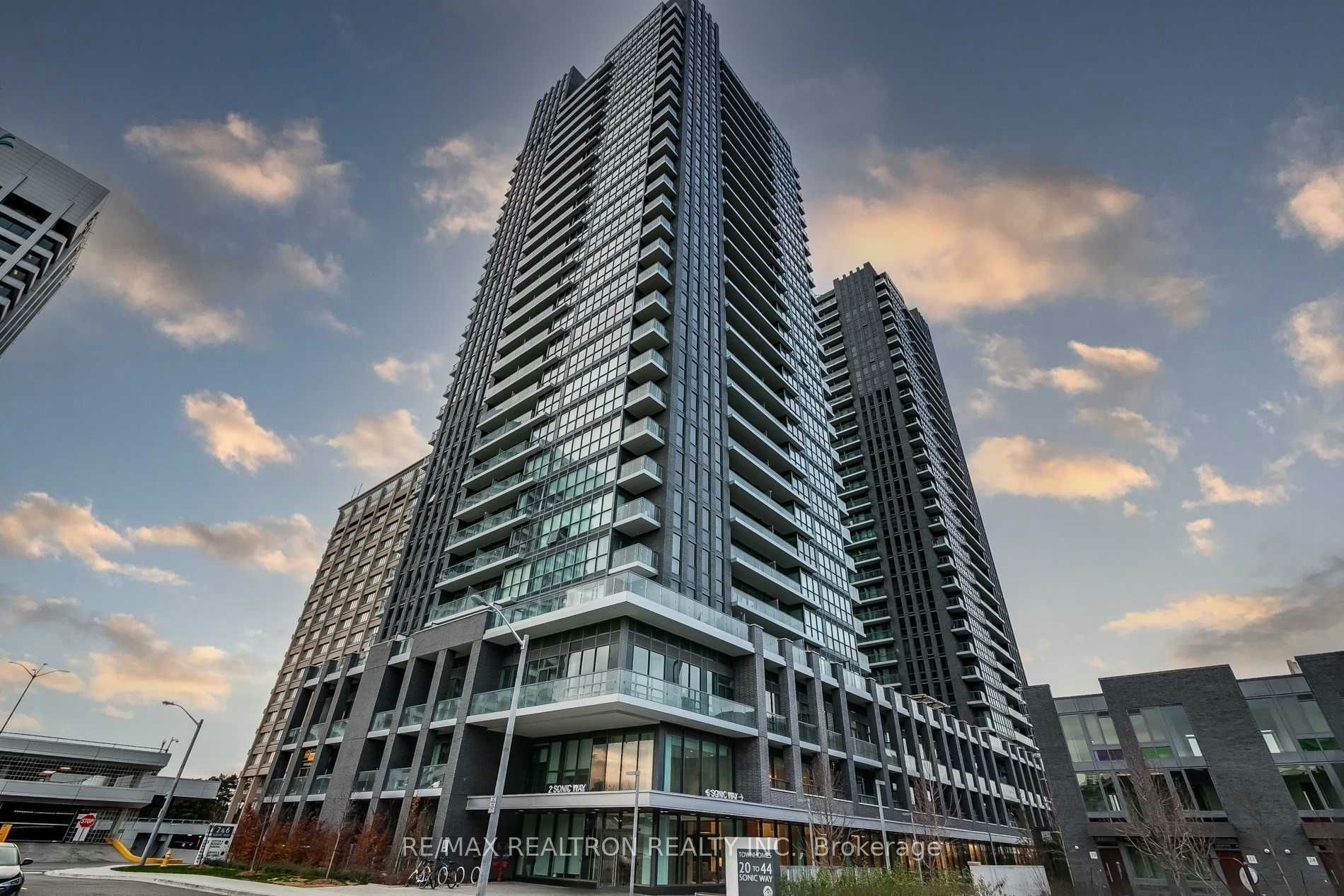 403-6 Sonic Way, Toronto, ON, M3C 0P1