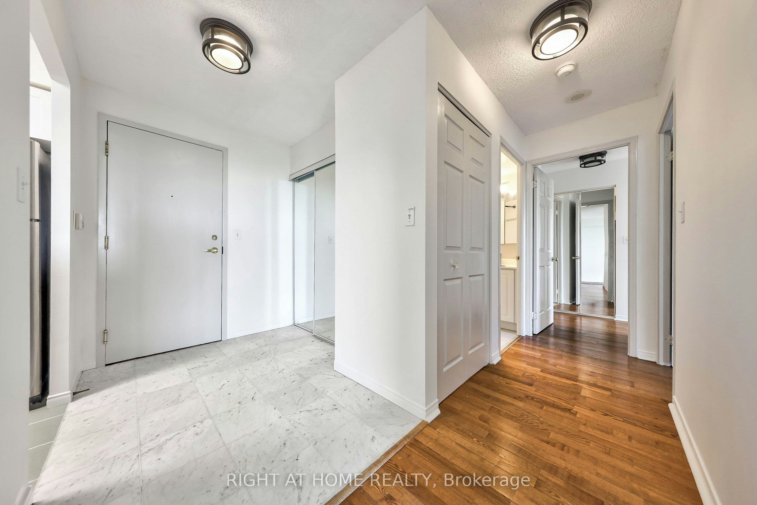706-28 Pemberton Avenue, Toronto, ON, M2M 4L1 - 22