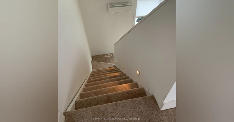 Upper-141 Claremont Street, Toronto, ON, M6J 2M7 - 17