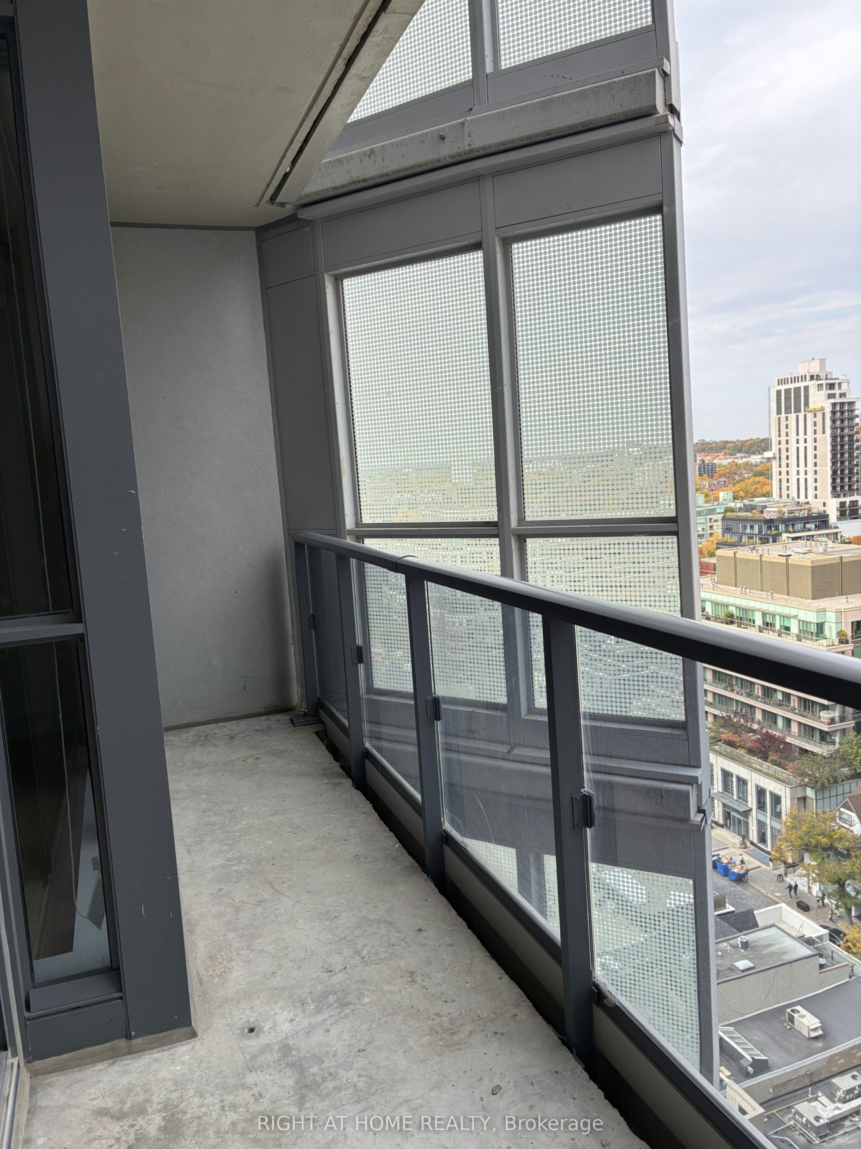 1705-88 Cumberland Street, Toronto, ON, M5R 0C8 - 12