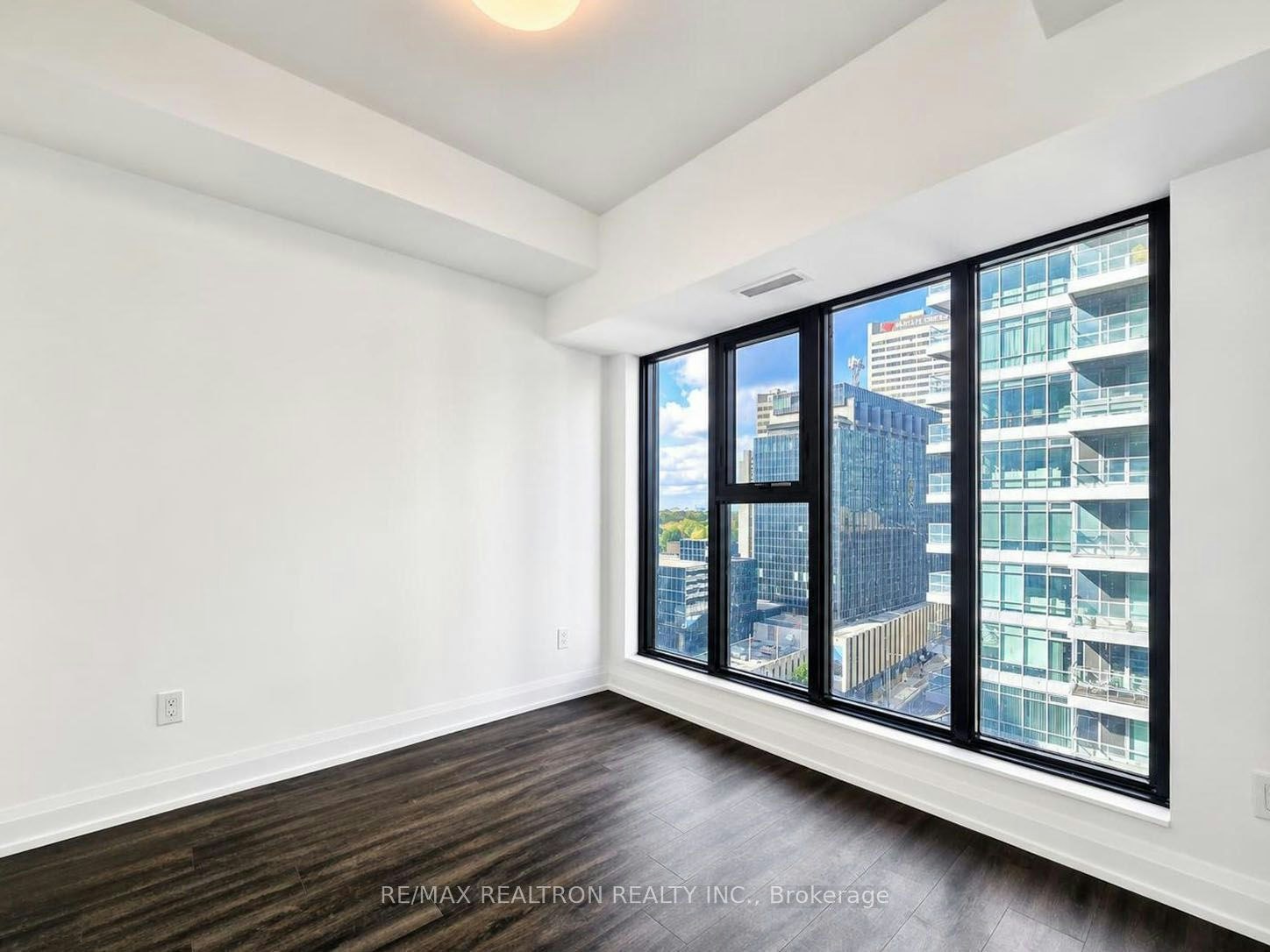 1109-20 Soudan Avenue, Toronto, ON, M4S 0E2 - 6