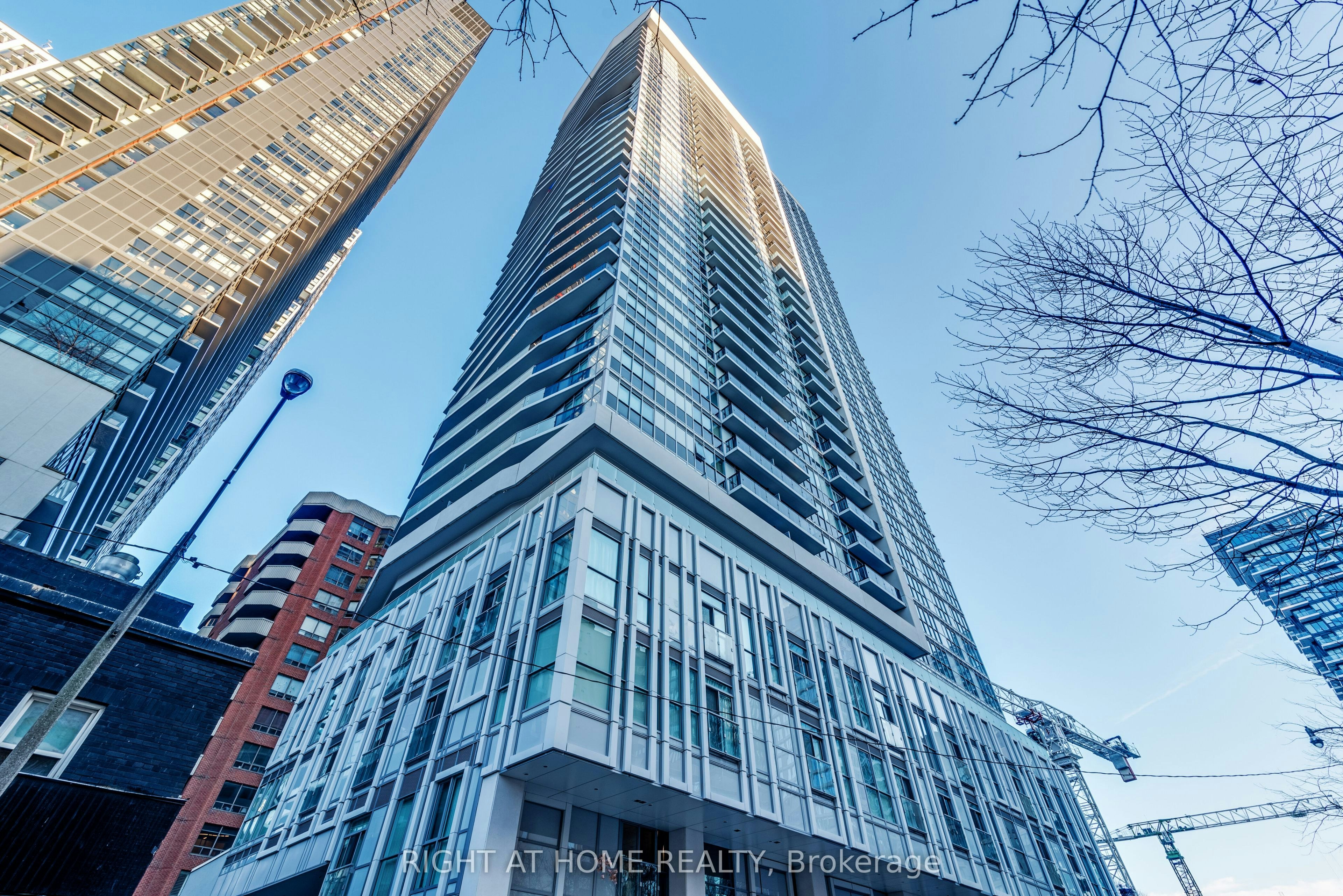 306-77 Mutual Street, Toronto, ON, M5B 0B9 - 2