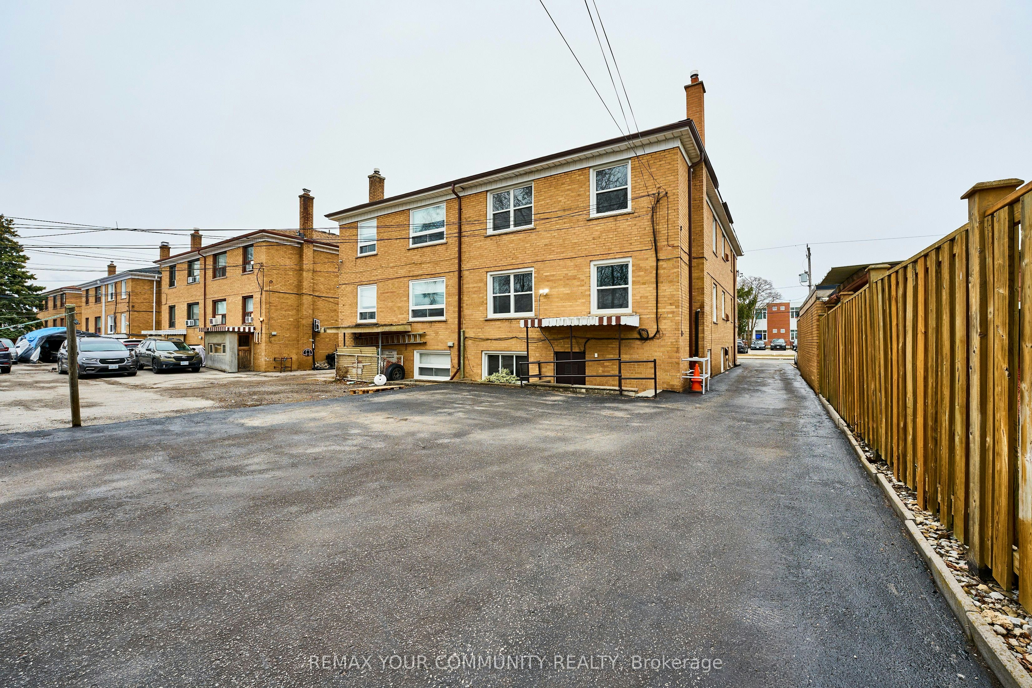 2-156 Overbrook Place, Toronto, ON, M3H 4P9 - 24