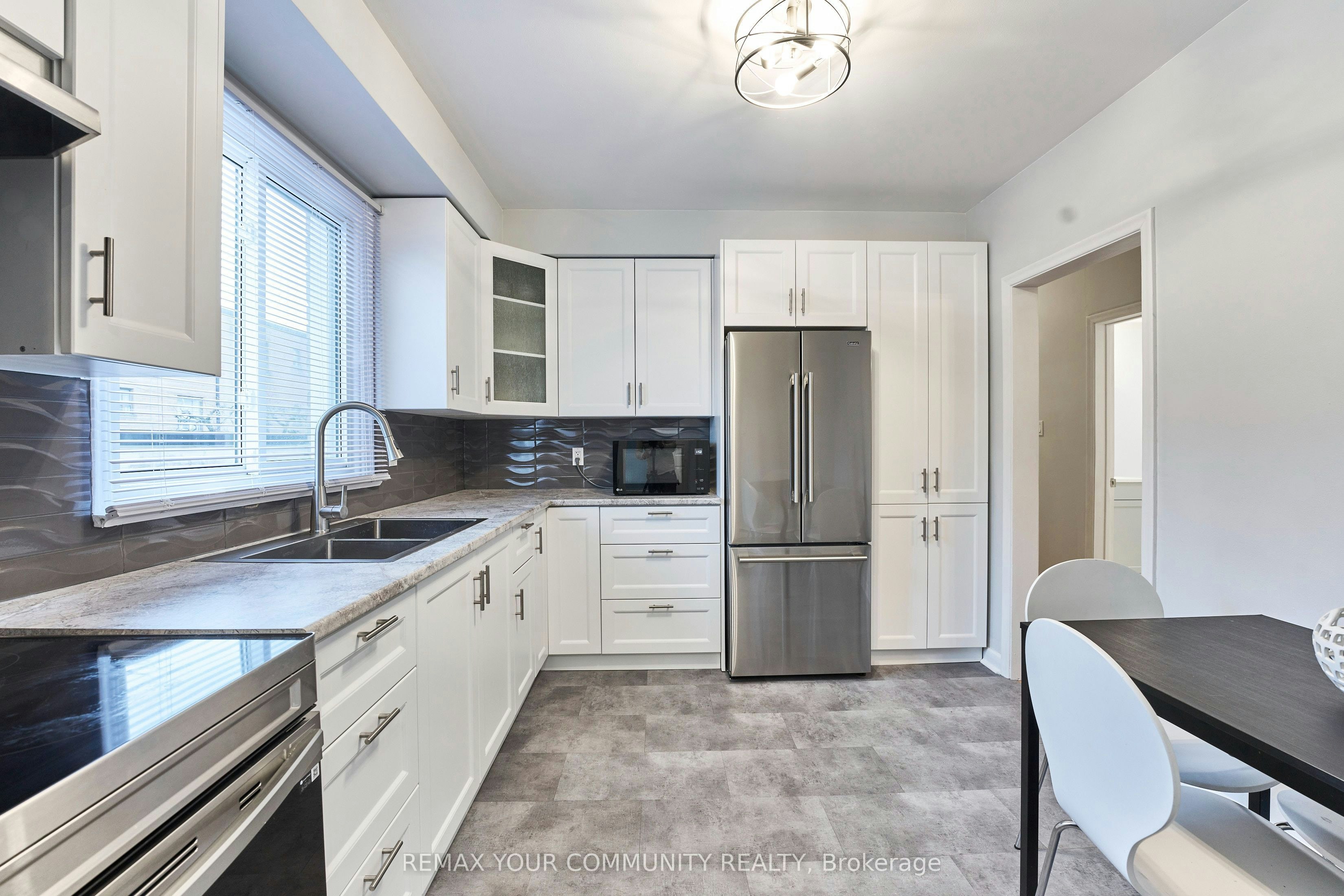 2-156 Overbrook Place, Toronto, ON, M3H 4P9 - 10