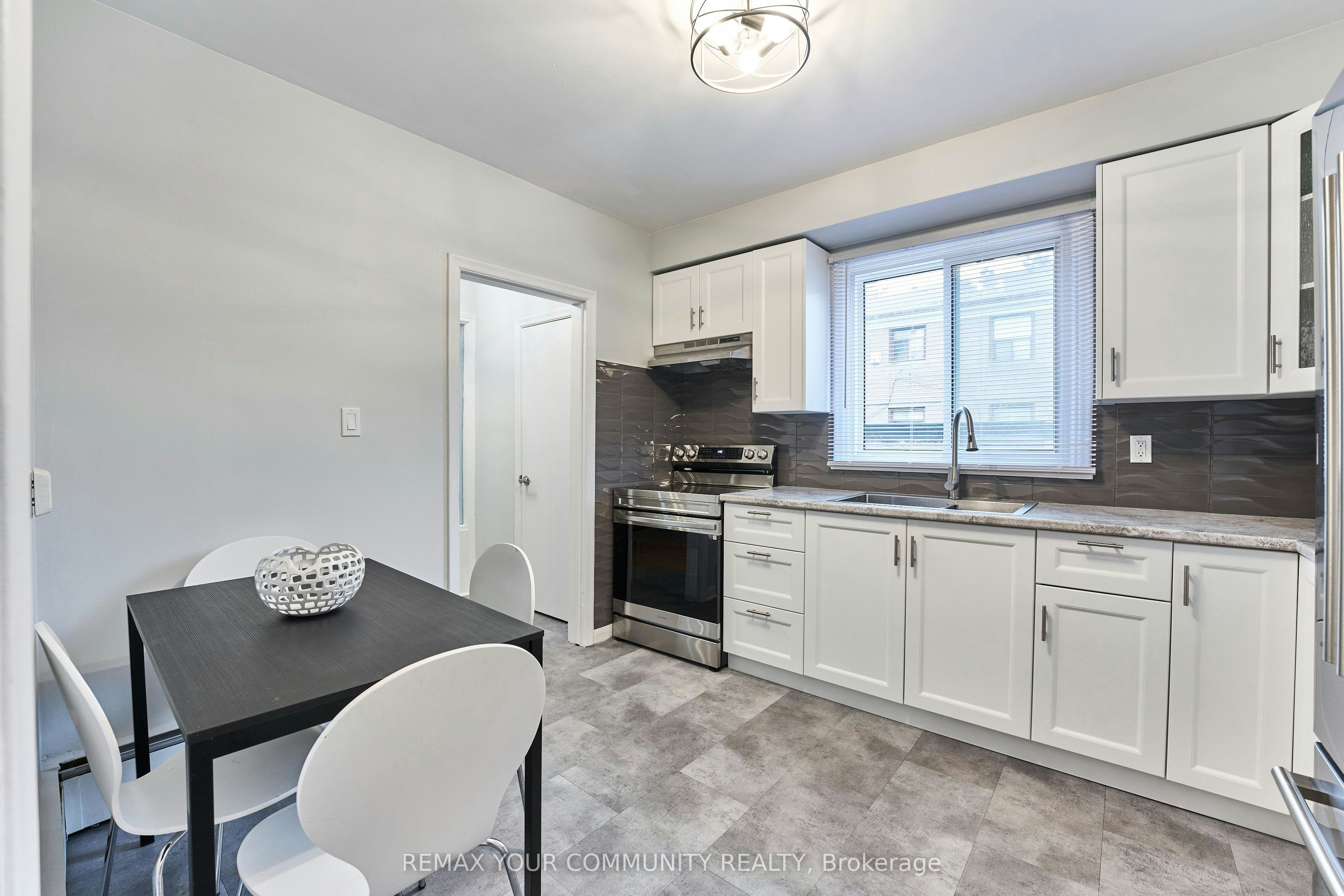 2-156 Overbrook Place, Toronto, ON, M3H 4P9 - 9